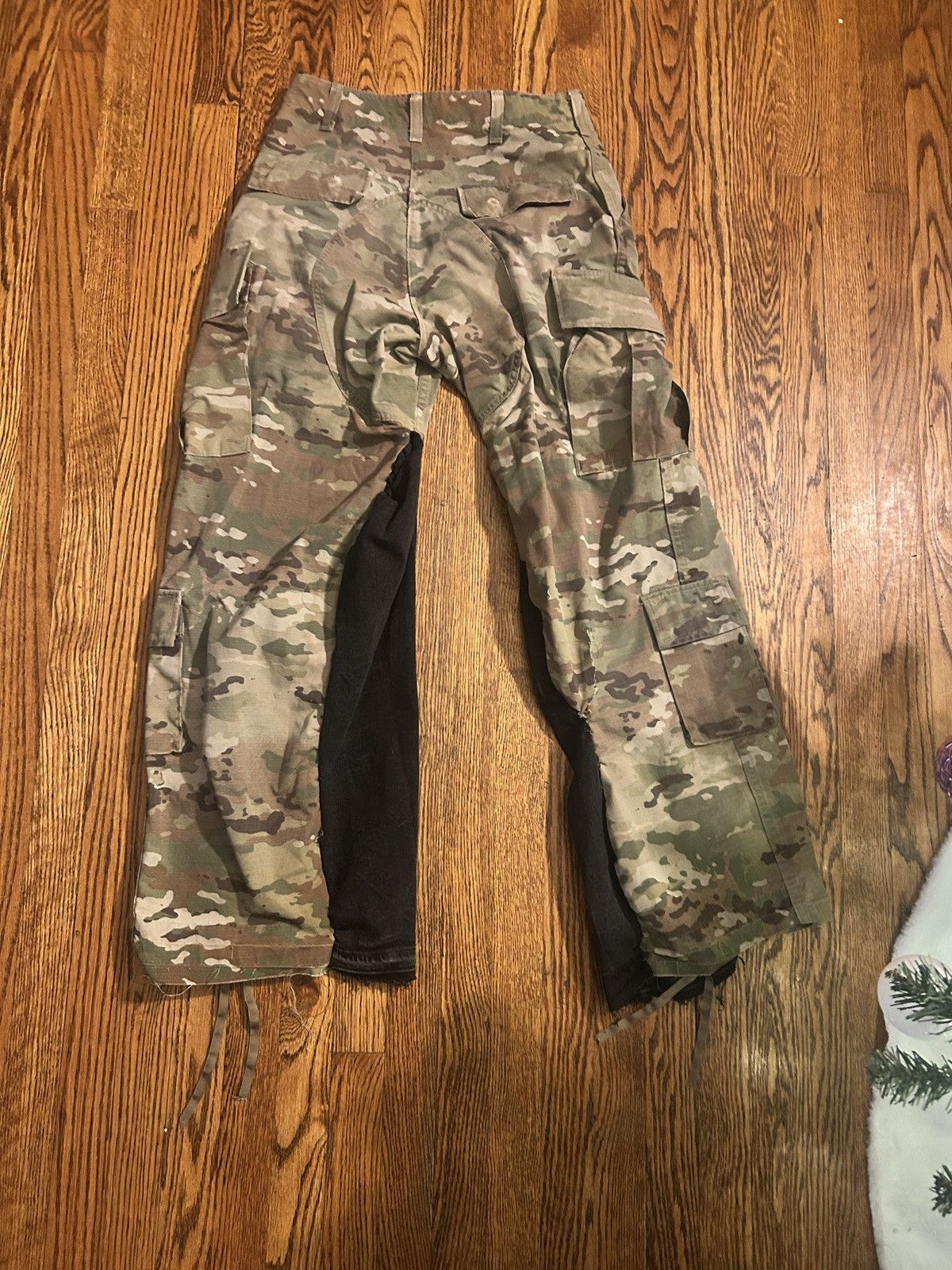 Japanese Brand Custom Wide Leg Camo Jeans Size US 31 - 2 Thumbnail