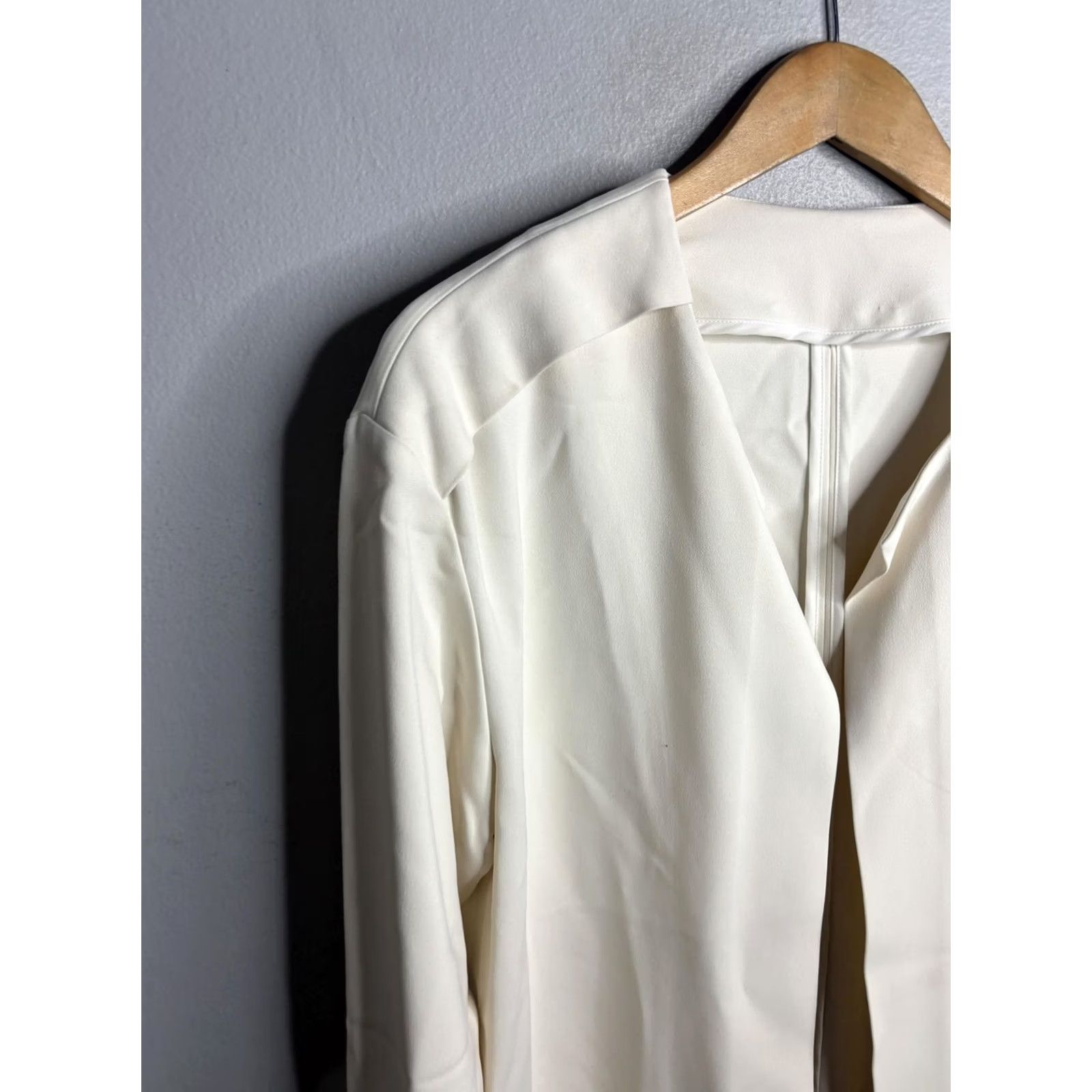 MSGM MSGM Coatigan Jacket Womens 44 White Crepe Open Front Logo Pockets Collarless Size M / US 6-8 / IT 42-44 - 2 Thumbnail