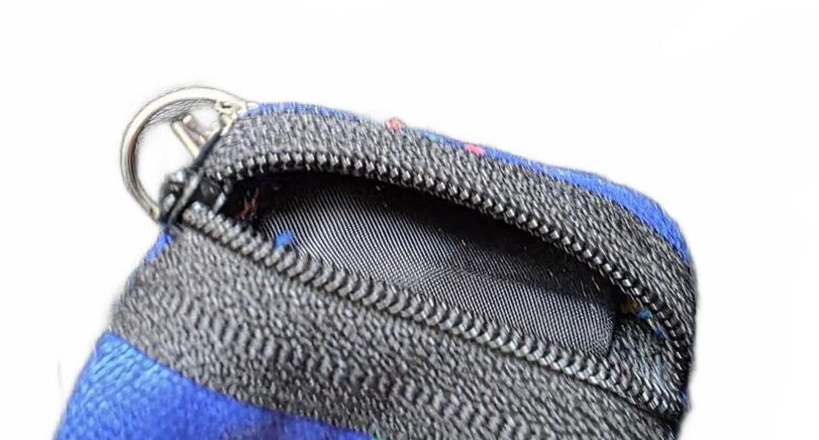 The Unbranded Brand Rep. Dominicana Blue Fabric Keychain Coin Purse Tropical Zip Size ONE SIZE - 4 Thumbnail