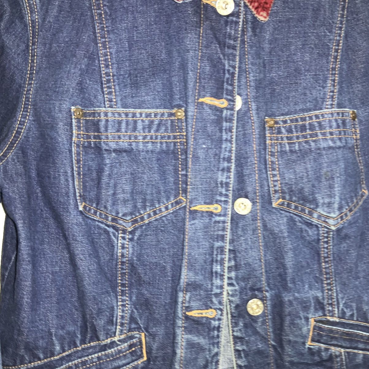 Guess Guess Glamour Denim trucker denim jacket velvet trim Sz L Size L / US 10 / IT 46 - 4 Thumbnail