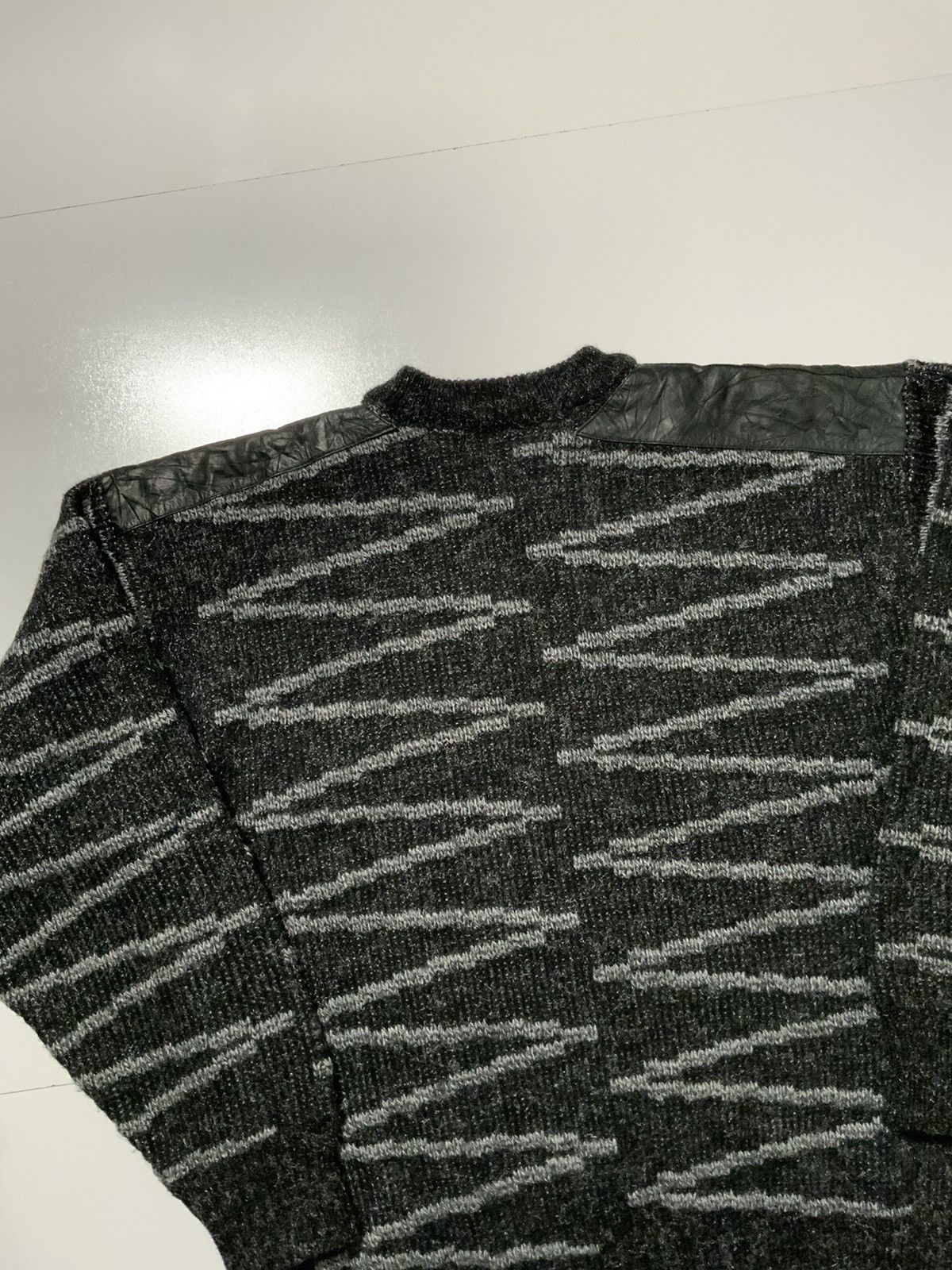 Vintage 80s Mark Elliot Wool Leather Trim Knit Crewneck Sweater Size US M / EU 48-50 / 2 - 4 Thumbnail