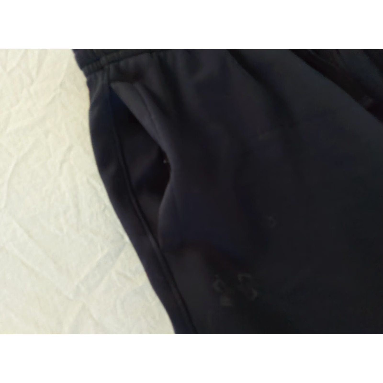 Under Armour Under Armour Pants 2XL Black Athletic Sweatpants Mens Regular Fit Jogger Activewear Size US 39 - 3 Thumbnail