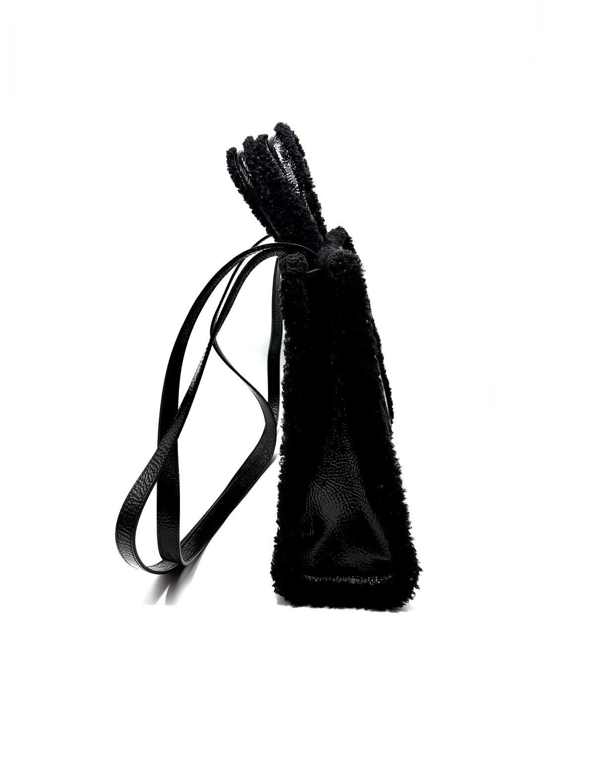 Telfar × Ugg UGG x Telfar Large Shopper Bag- Black Patent Leather Size ONE SIZE - 5 Thumbnail