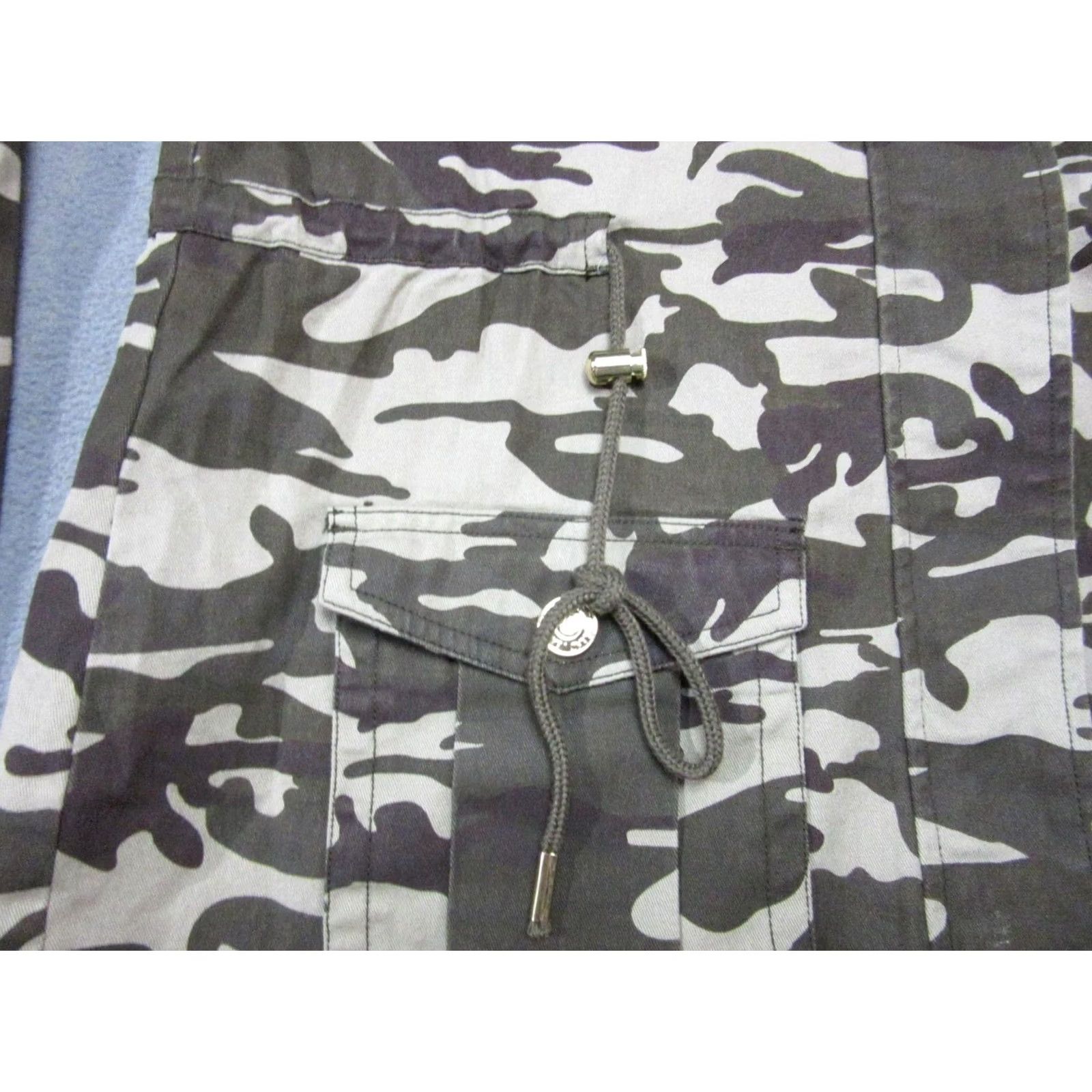 True Religion True Religion Jacket Womens Large Gray Military Utility Cargo Camo Green Purple Size L / US 10 / IT 46 - 3 Thumbnail