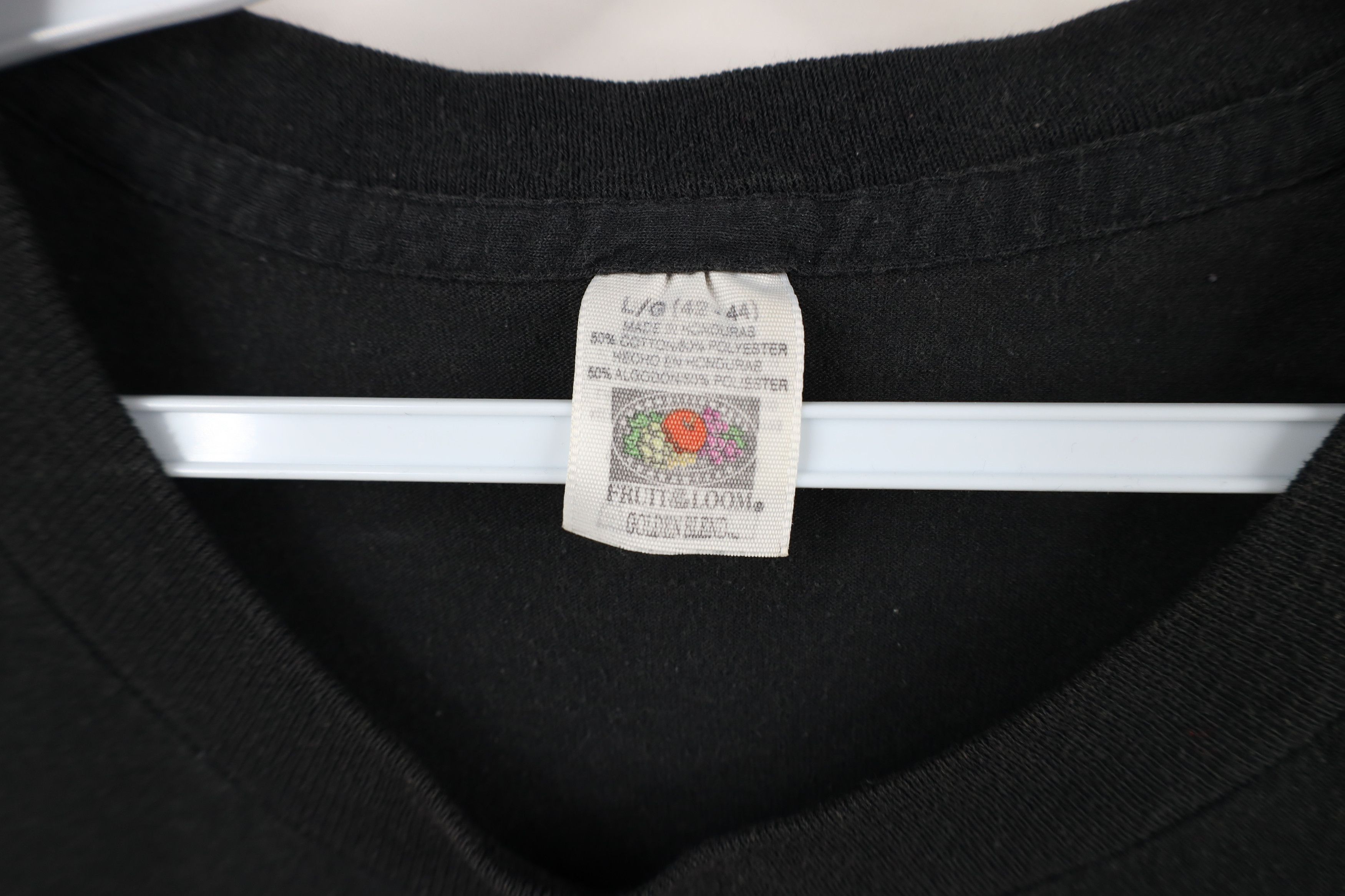 Vintage Vintage 90s Streetwear Pocket Short Sleeve T-Shirt Black Size US L / EU 52-54 / 3 - 9 Thumbnail