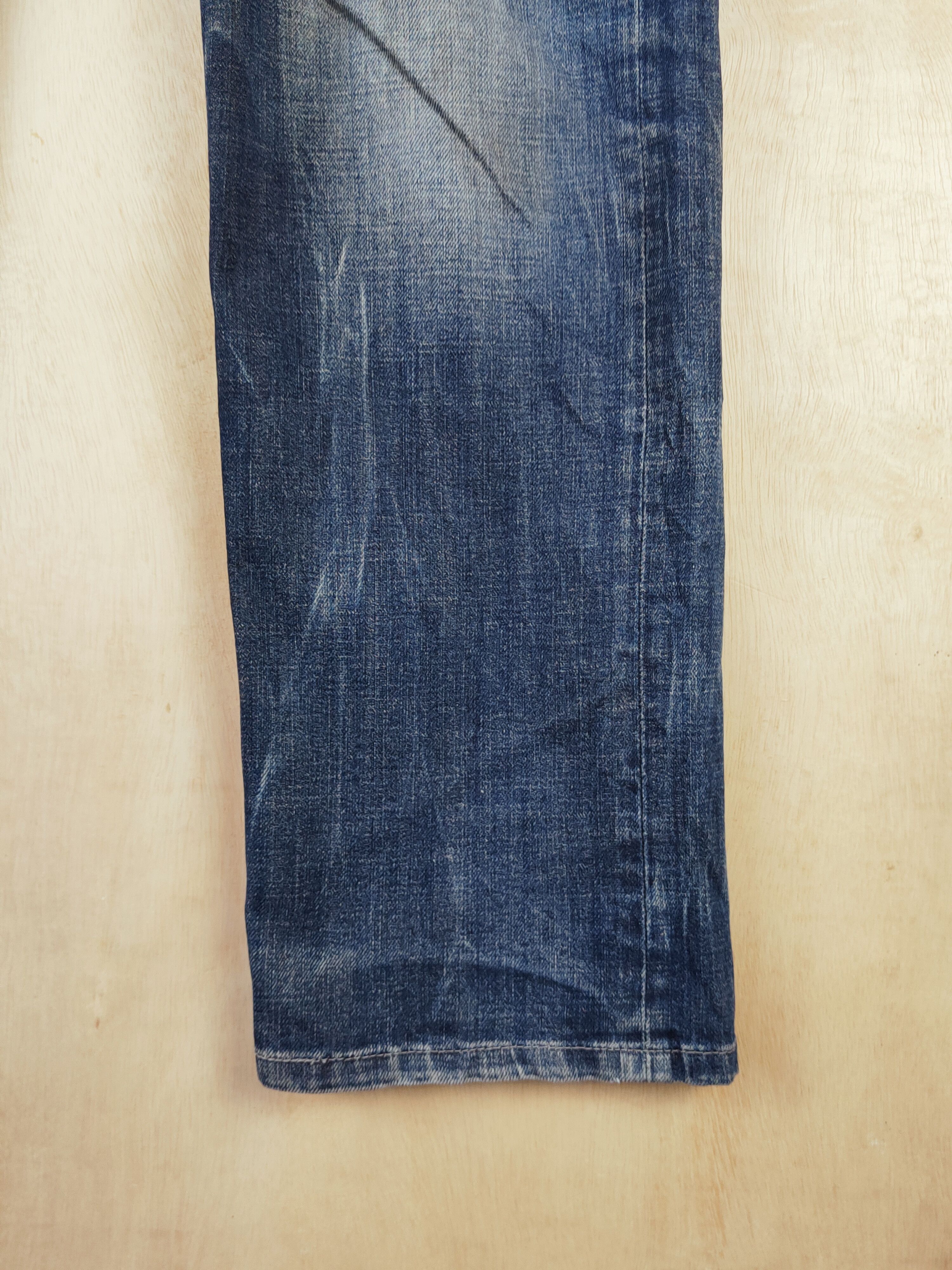 Japanese Brand Levi's Dark Blue Distressed Ripped Jeans #S2663 Size US 32 / EU 48 - 6 Thumbnail