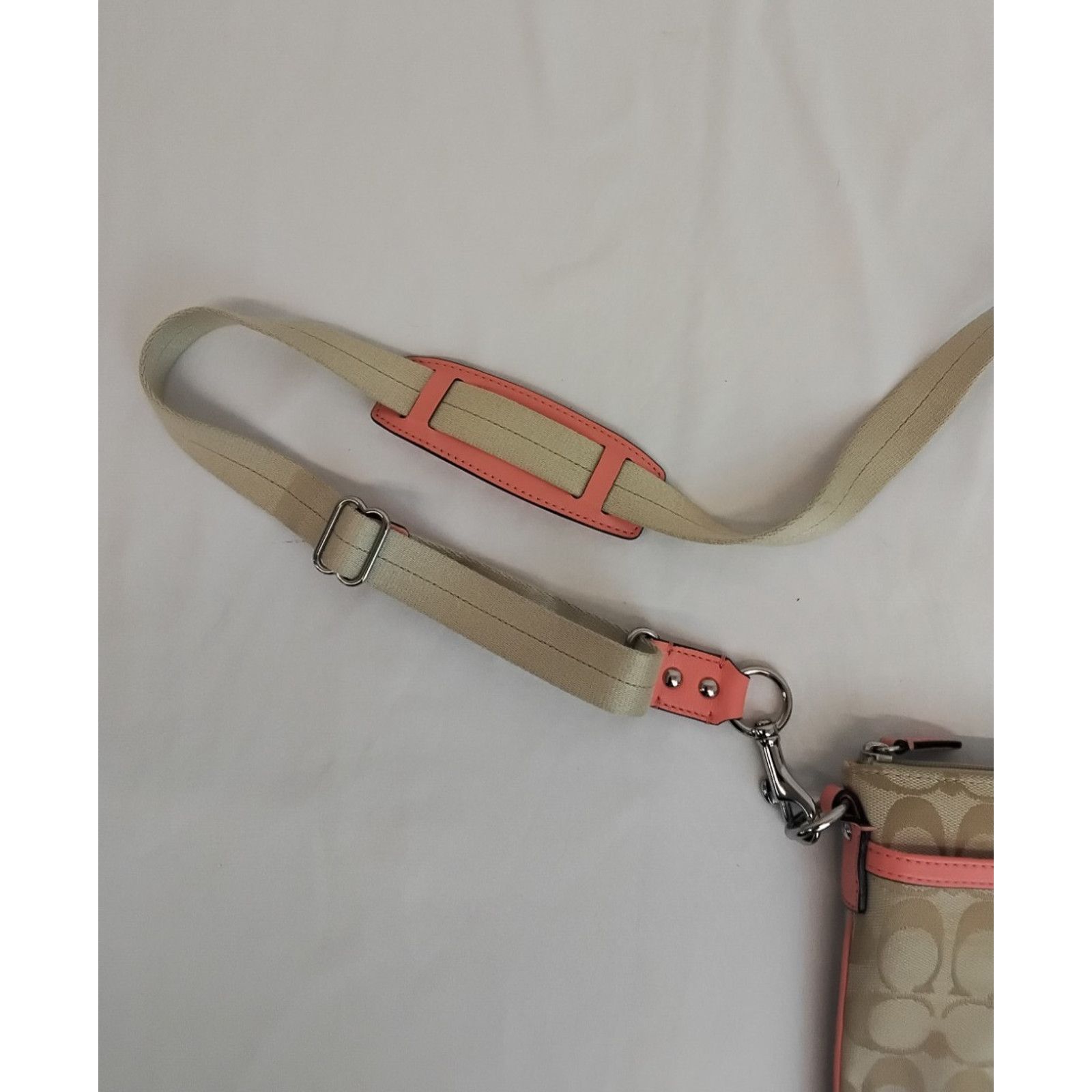 Coach Coach Handbag Signature C Logo Crossbody Khaki & Peach Size ONE SIZE - 9 Thumbnail