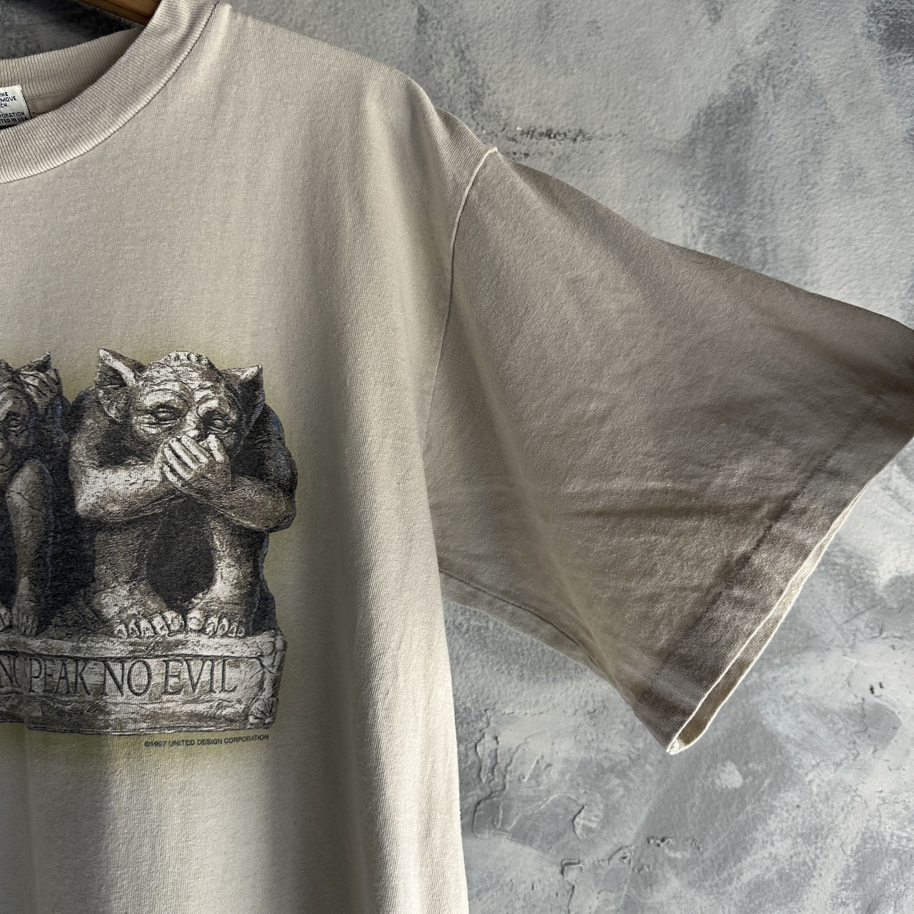 Other Vtg Gargoyles T shirt Mens "See No, Hear No, Speak No Evil" Size US M / EU 48-50 / 2 - 6 Thumbnail