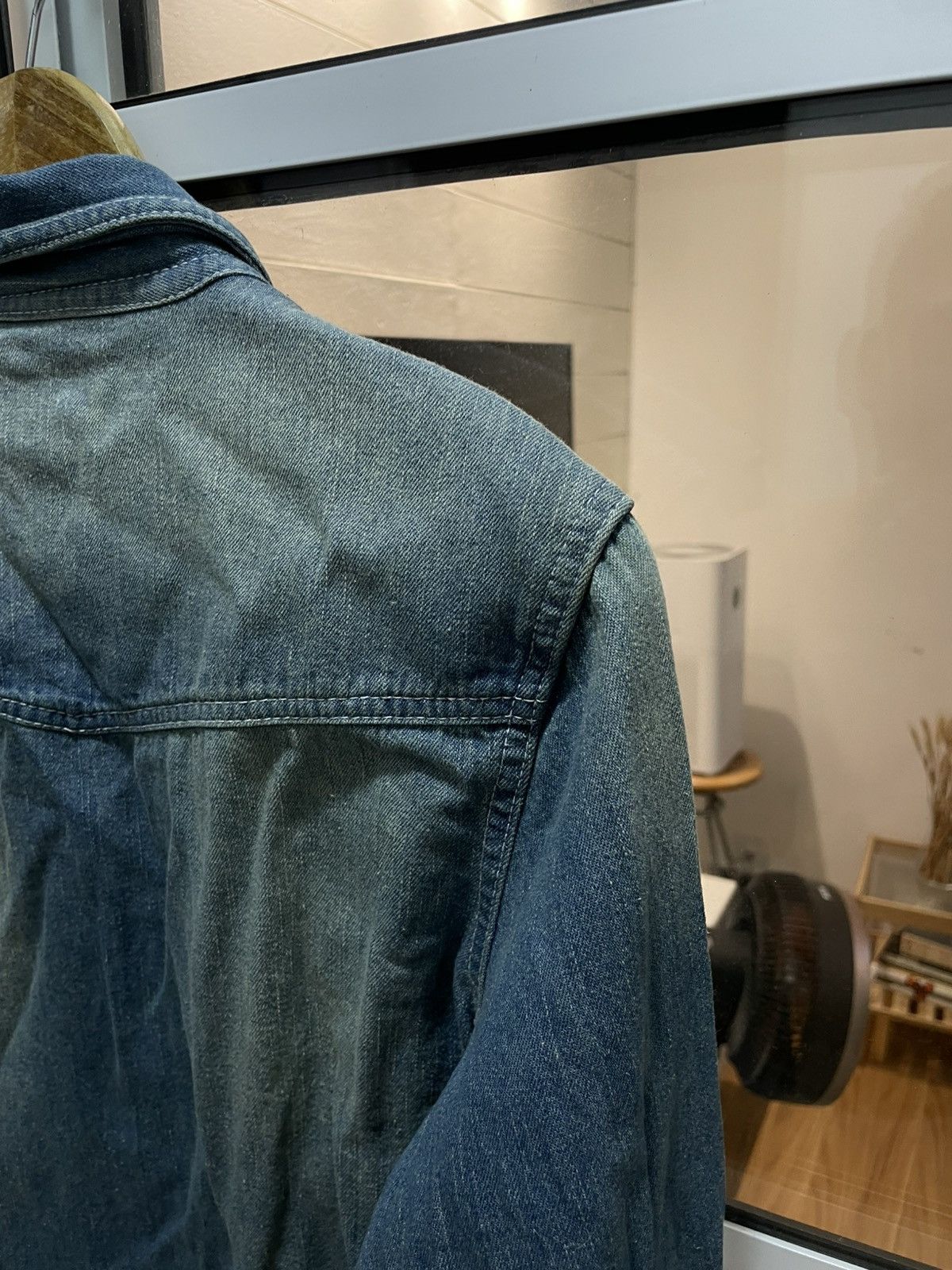 In The Attic In the Attic Japan Wash Denim Metal Button Up Shirt Size US M / EU 48-50 / 2 - 16 Thumbnail