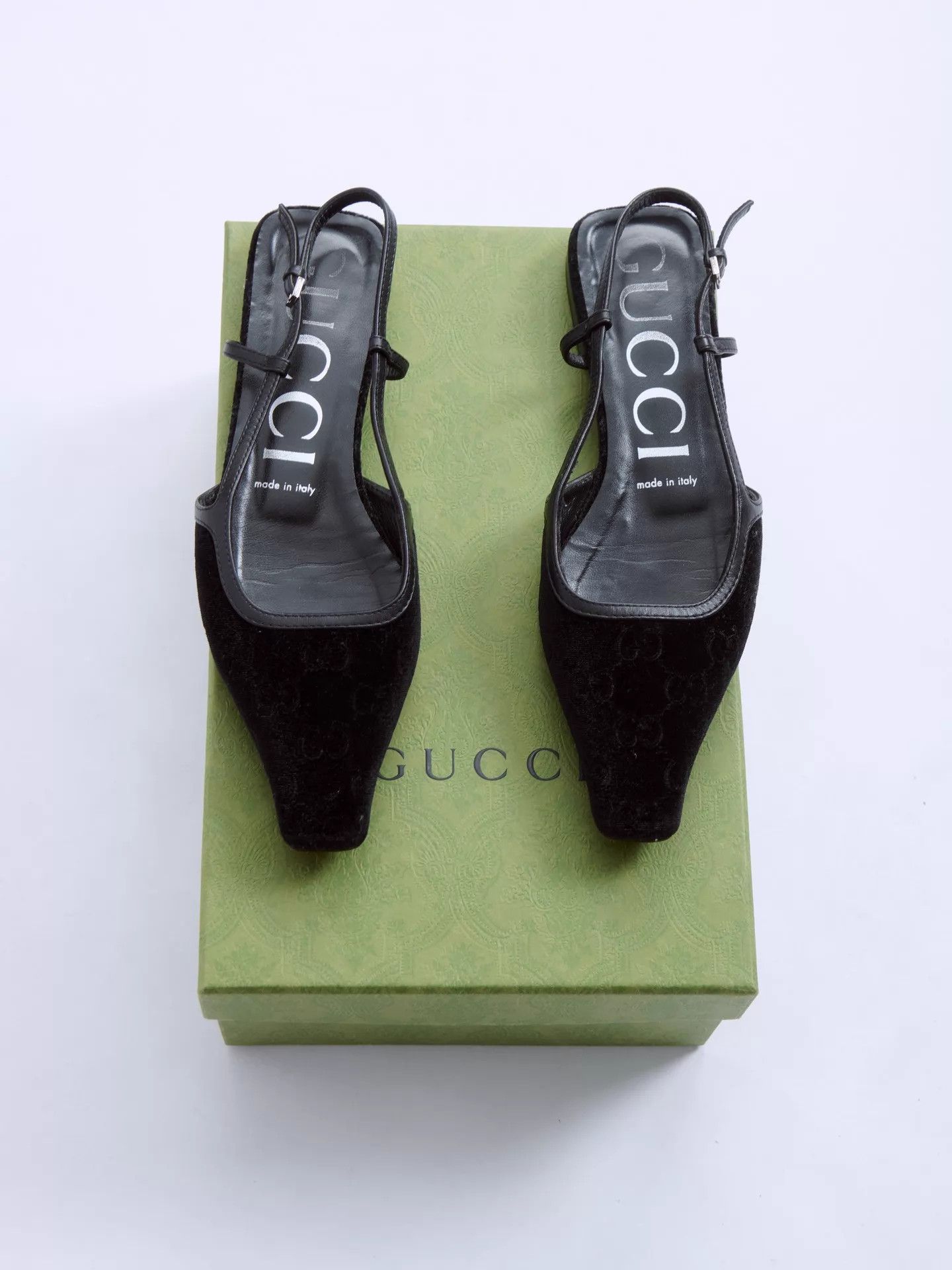 Gucci GUCCI Black Velvet Square Toe Buckle Flat Vintage 37 Size US 6.5 / IT 36.5 - 1 Thumbnail