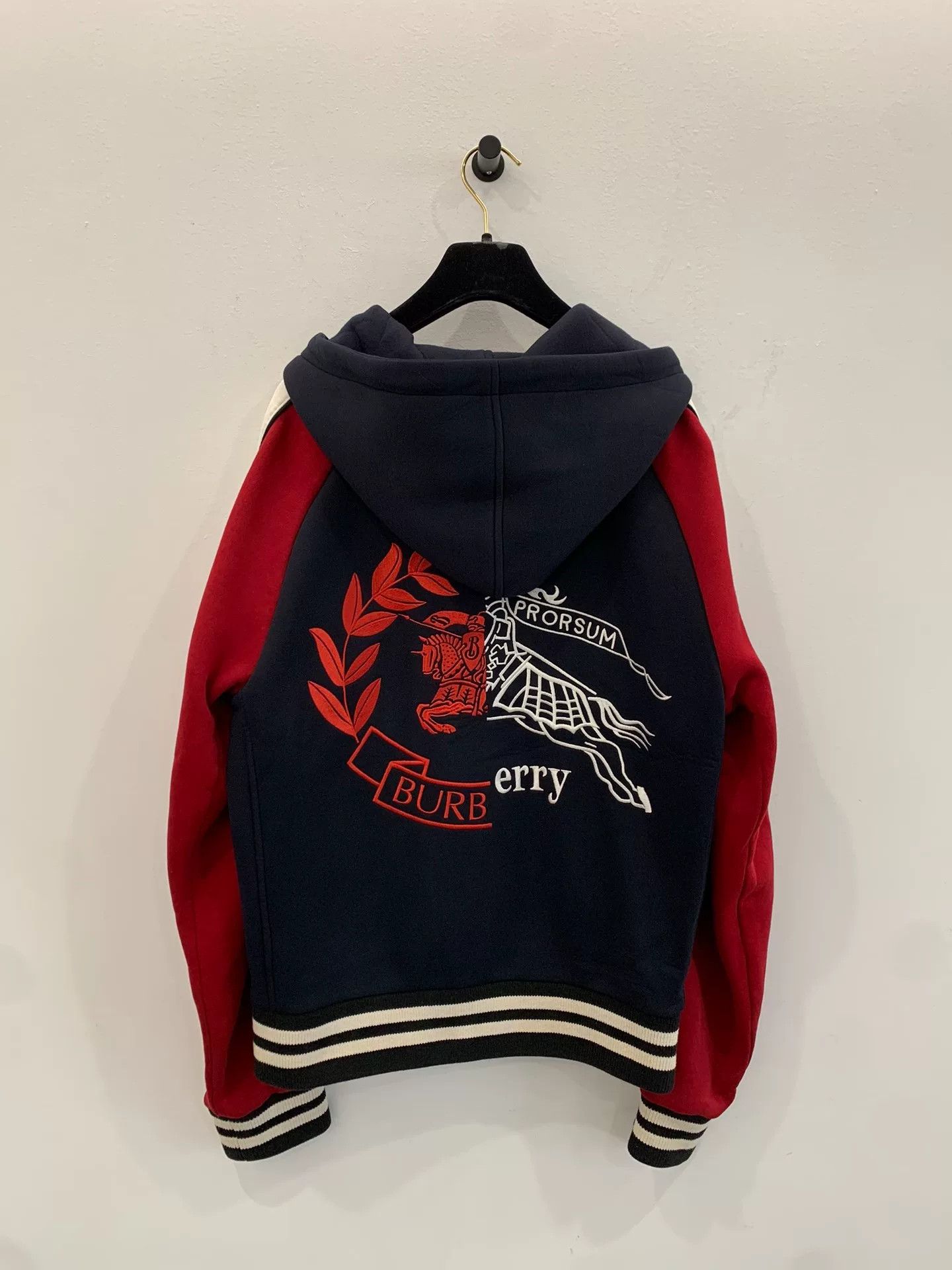 Burberry Burberry Black Red Hoodie Jacket S Size US S / EU 44-46 / 1 - 1 Thumbnail