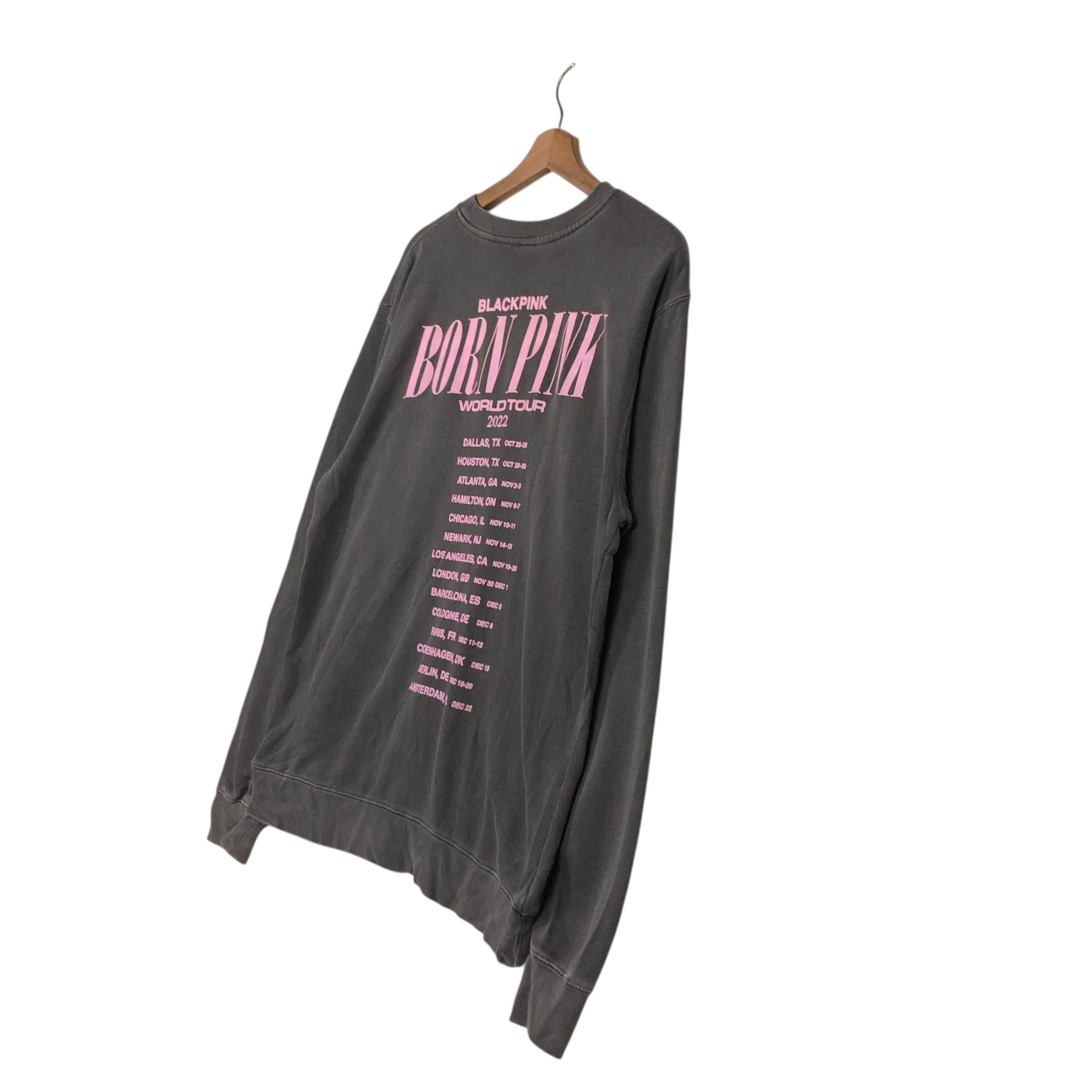 Japanese Brand 📌Sweatshirt Blackpink Tour Big Logo Size US M / EU 48-50 / 2 - 11 Thumbnail
