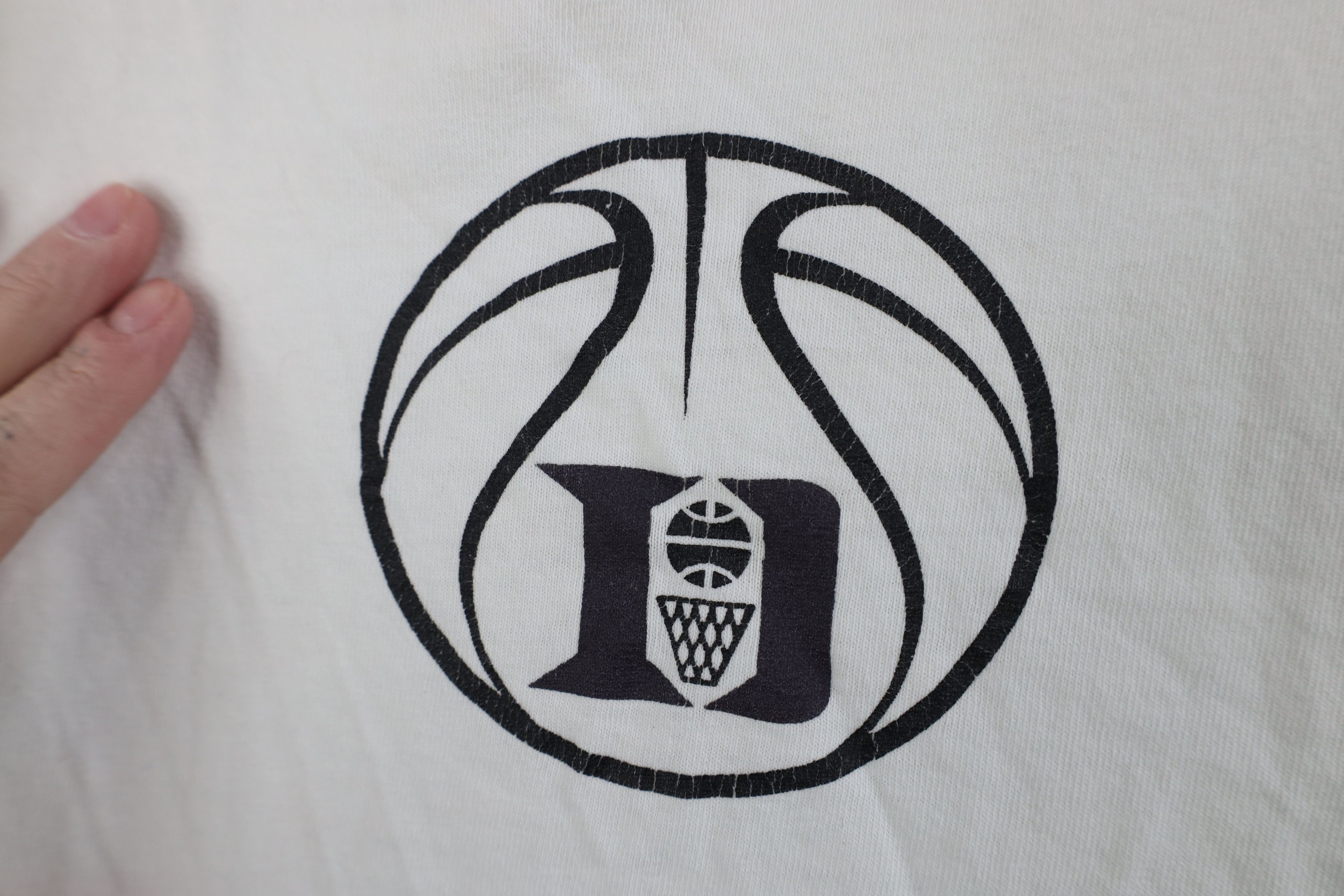 Nike Vintage Nike University Basketball Long Sleeve T-Shirt White Size US XL / EU 56 / 4 - 8 Thumbnail