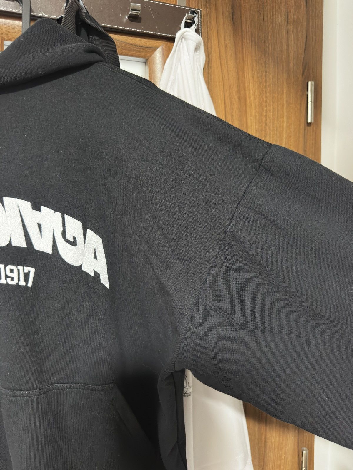 Balenciaga Balenciaga Reverse logo hoodie Size US M / EU 48-50 / 2 - 2 Thumbnail
