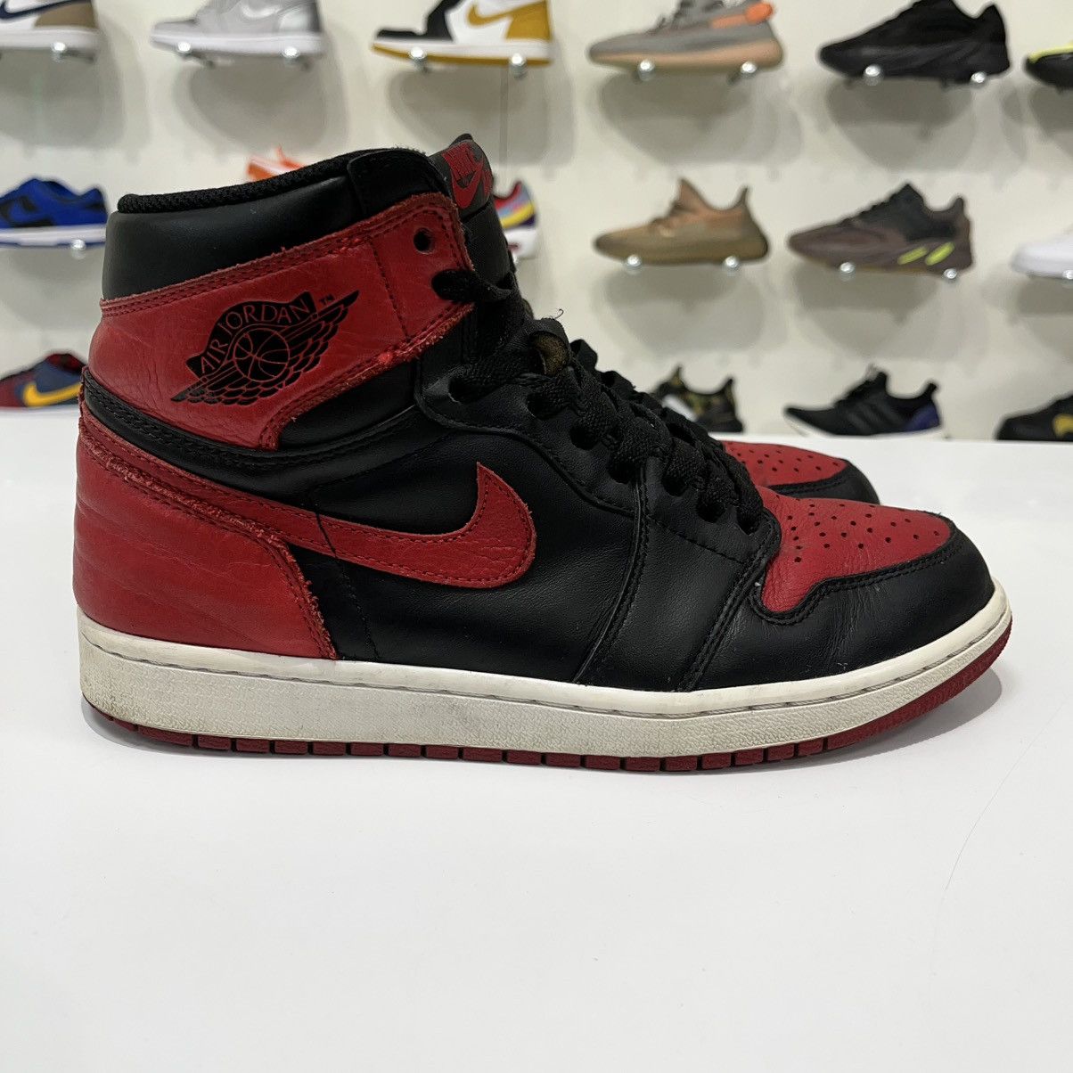 Nike Air Jordan 1 Retro High Bred Banned (2016) Size US 9 / EU 42 - 7 Thumbnail