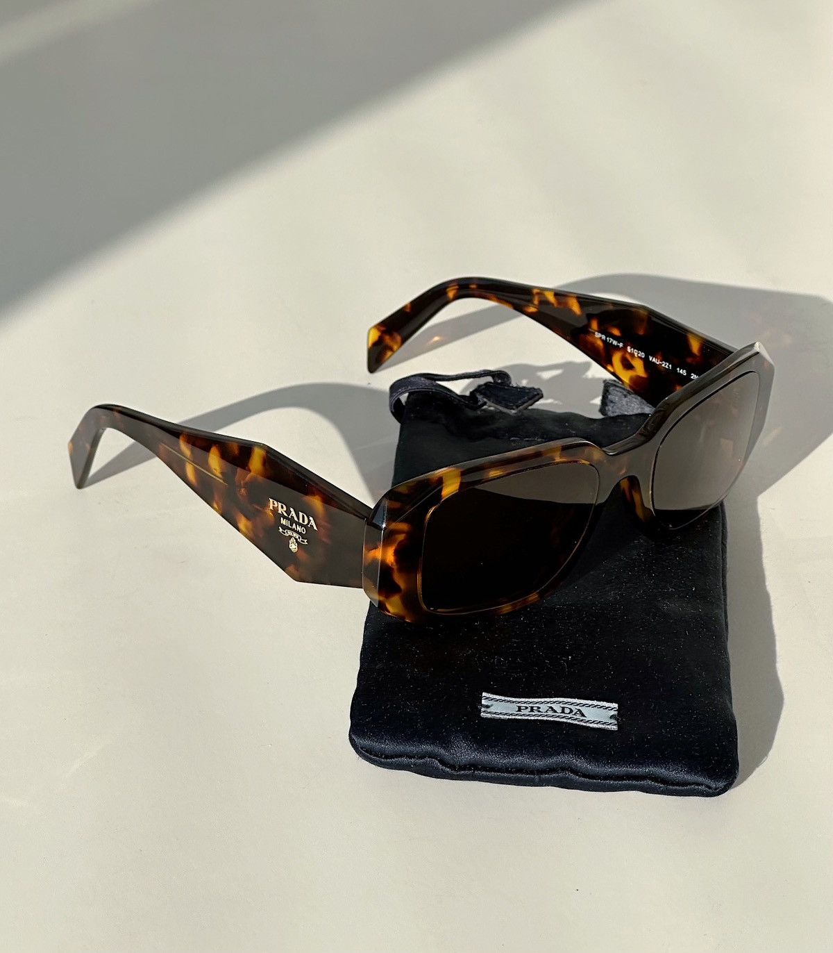 Prada GENUINE PRADA SPR 21R BLACK 59 18 1BO 1A1 3N Grey BLACK Sunglasses Made ITA Grailed