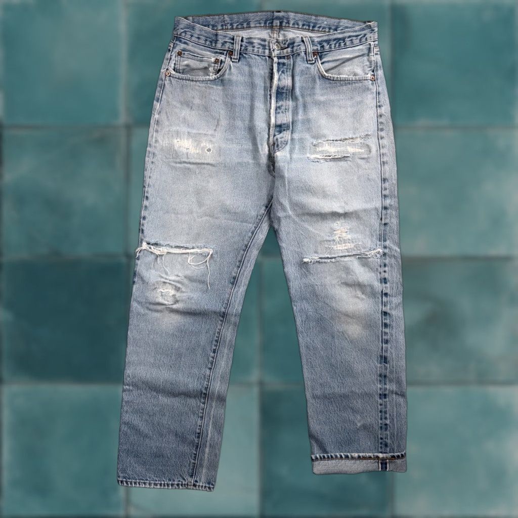 Levi's Levi's 501 Jeans Vintage 80s USA Light Wash Distressed 33 New Never-Used? 501 Model 80s Theme Mens Jeans Size US 33 - 1 Thumbnail