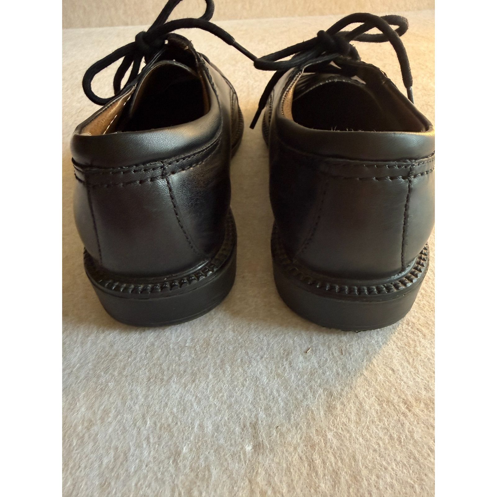 Dockers Dockers Men’s Black Leather Dress Shoes Size 8M Lace Up Cap Size US 8 / EU 41 - 7 Thumbnail