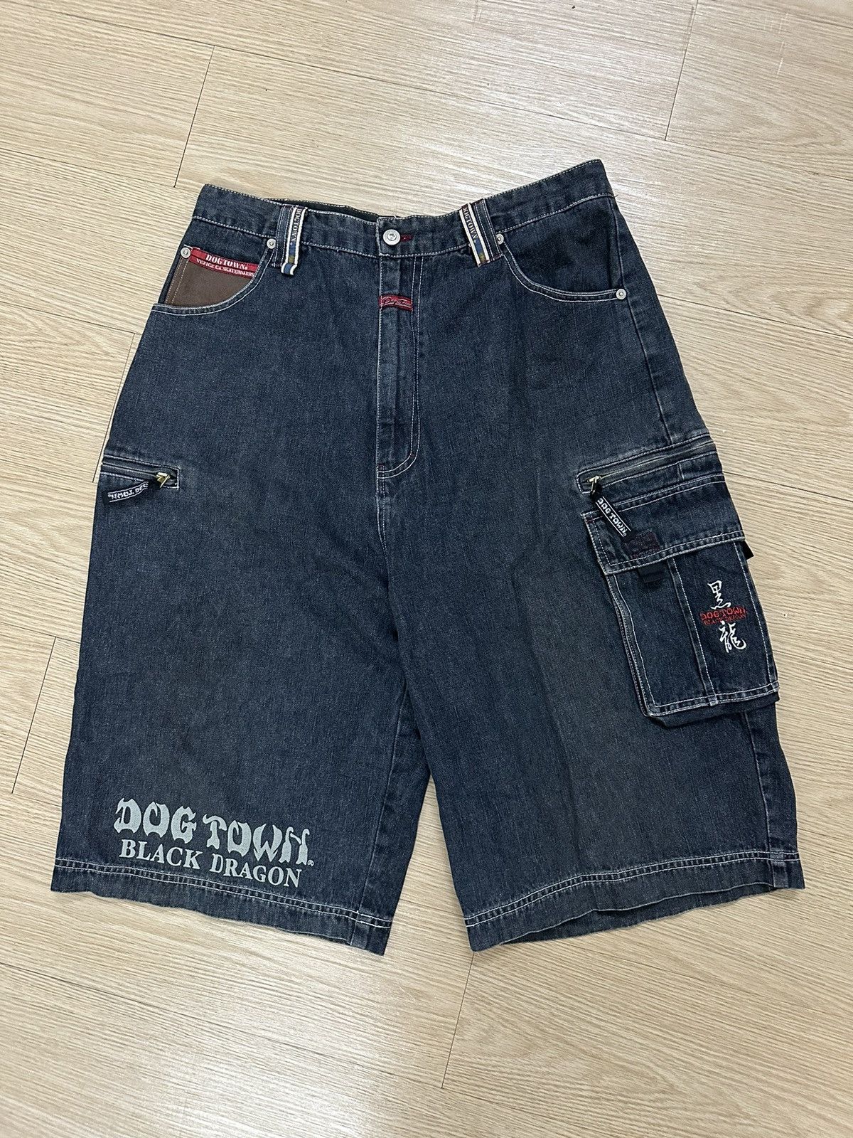 Dogtown × Vintage Rare Vintage Dogtown Black Dragon Multi Pocket Baggy Jorts Size US 32 / EU 48 - 3 Thumbnail