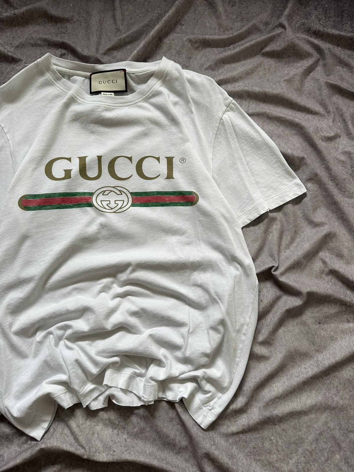 Gucci Gucci Distressed Washed Logo Tee Size S Mens Size US S / EU 44-46 / 1 - 3 Thumbnail