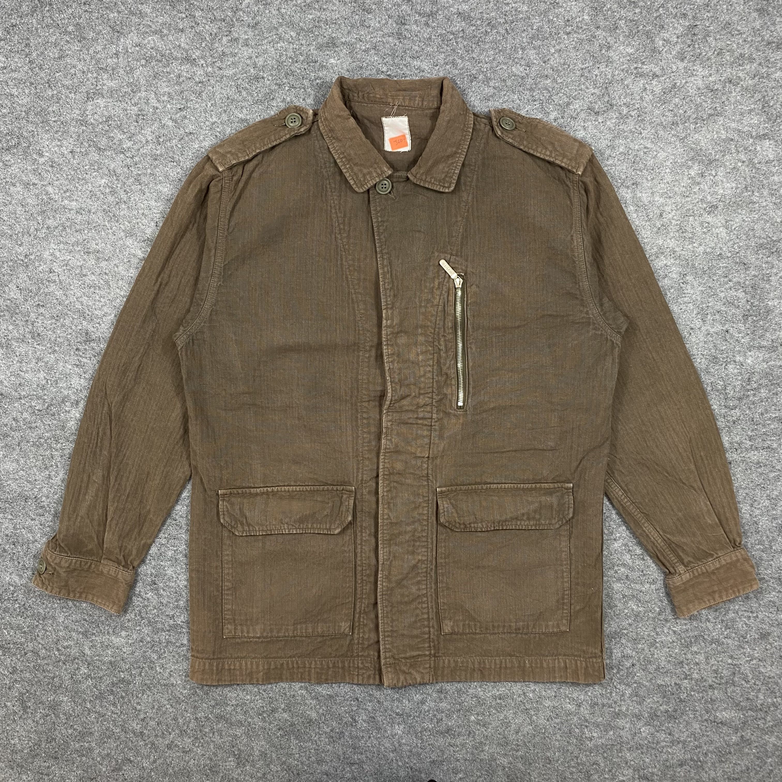 Japanese Brand VINTAGE REVOLVER JAPAN Japanese Brand Military Utility-J604 Size US L / EU 52-54 / 3 - 1 Thumbnail