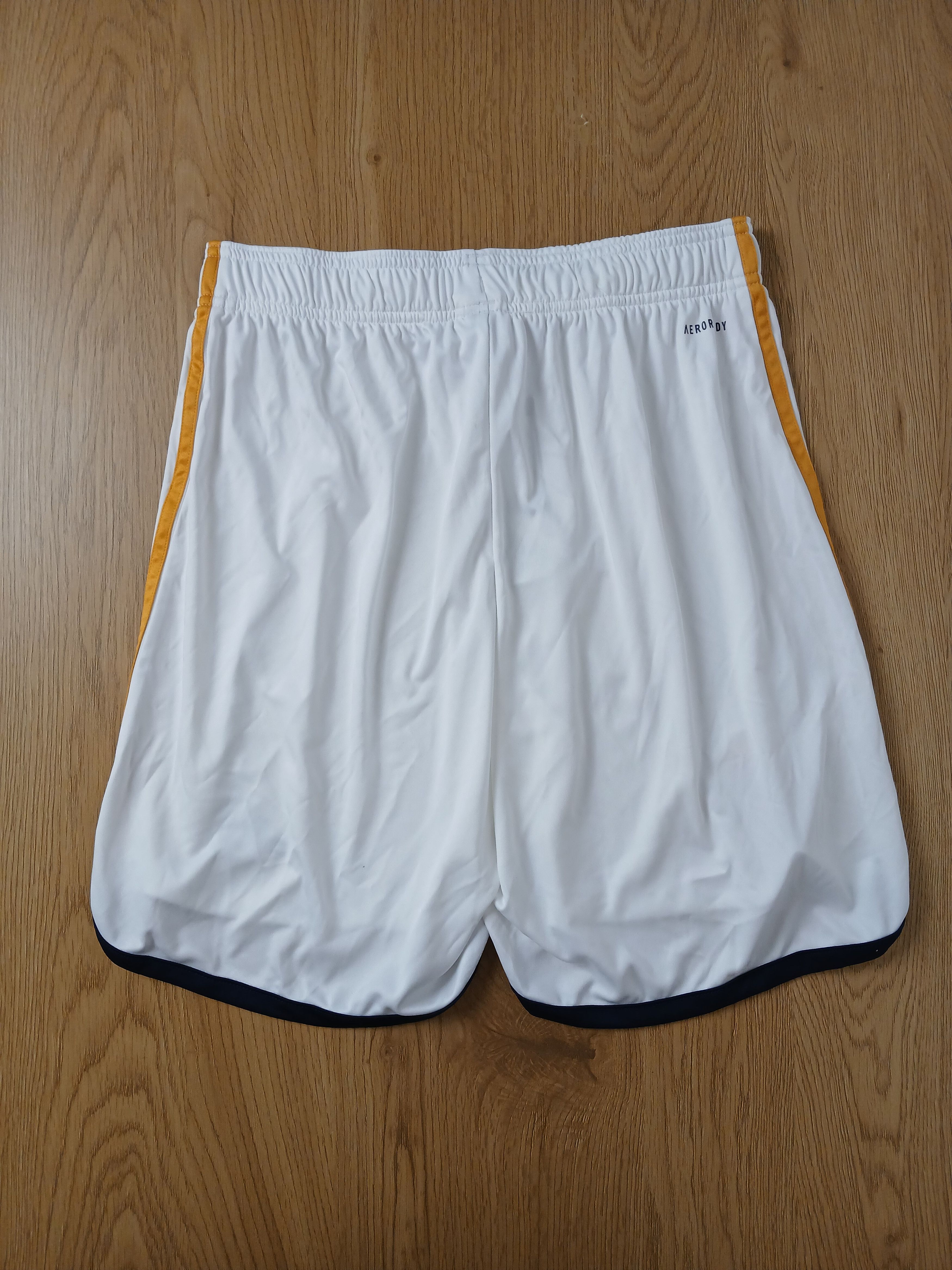 Adidas New Real Madrid Football Shorts size S Size US 28 / EU 44 - 2 Thumbnail