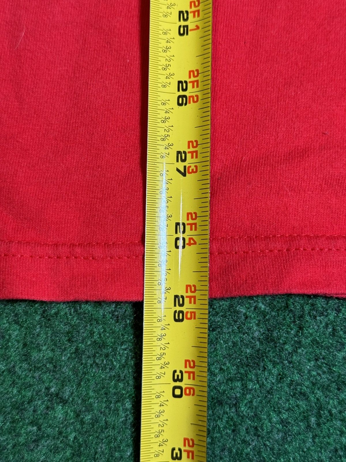 Peanuts × Vintage Vintage 90s Snoopy Peanuts Santa’s Helper Christmas T Shirt Size US L / EU 52-54 / 3 - 7 Thumbnail