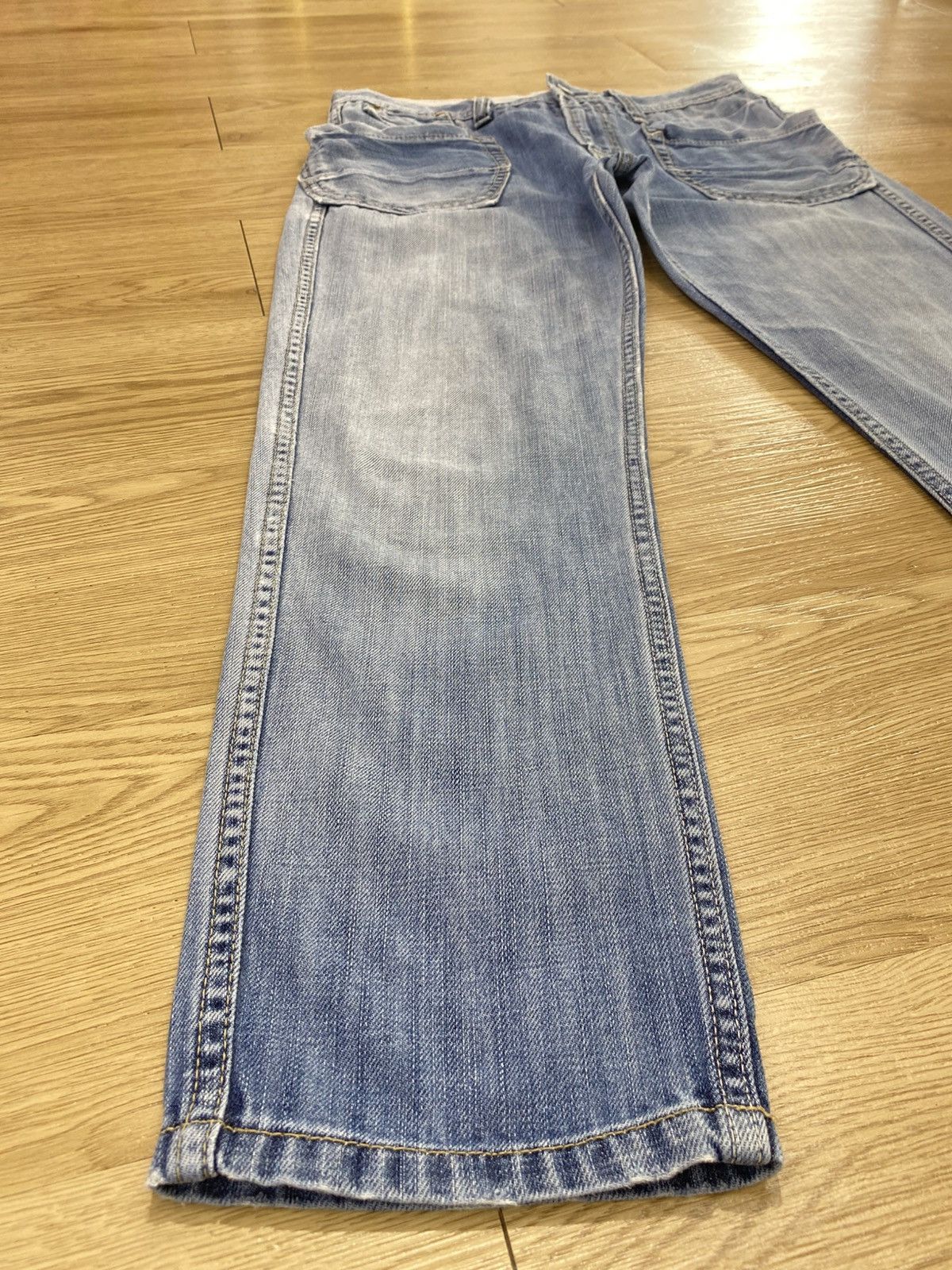 Japanese Brand Japanese Brand Blue Wash Style Bush Pants Buckle Back Jeans Size US 30 / EU 46 - 6 Thumbnail