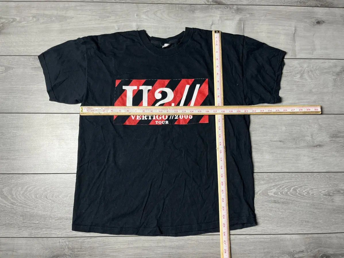 Band Tees U2 vertigo tour tee 2005 T-shirt size Large Size US L / EU 52-54 / 3 - 5 Thumbnail
