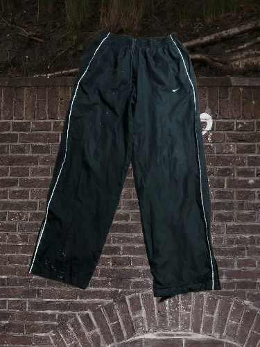 Nike Vintage Nike Swoosh Baggy Nylon Trackpants Y2K Size US 32 / EU 48 - 1 Thumbnail