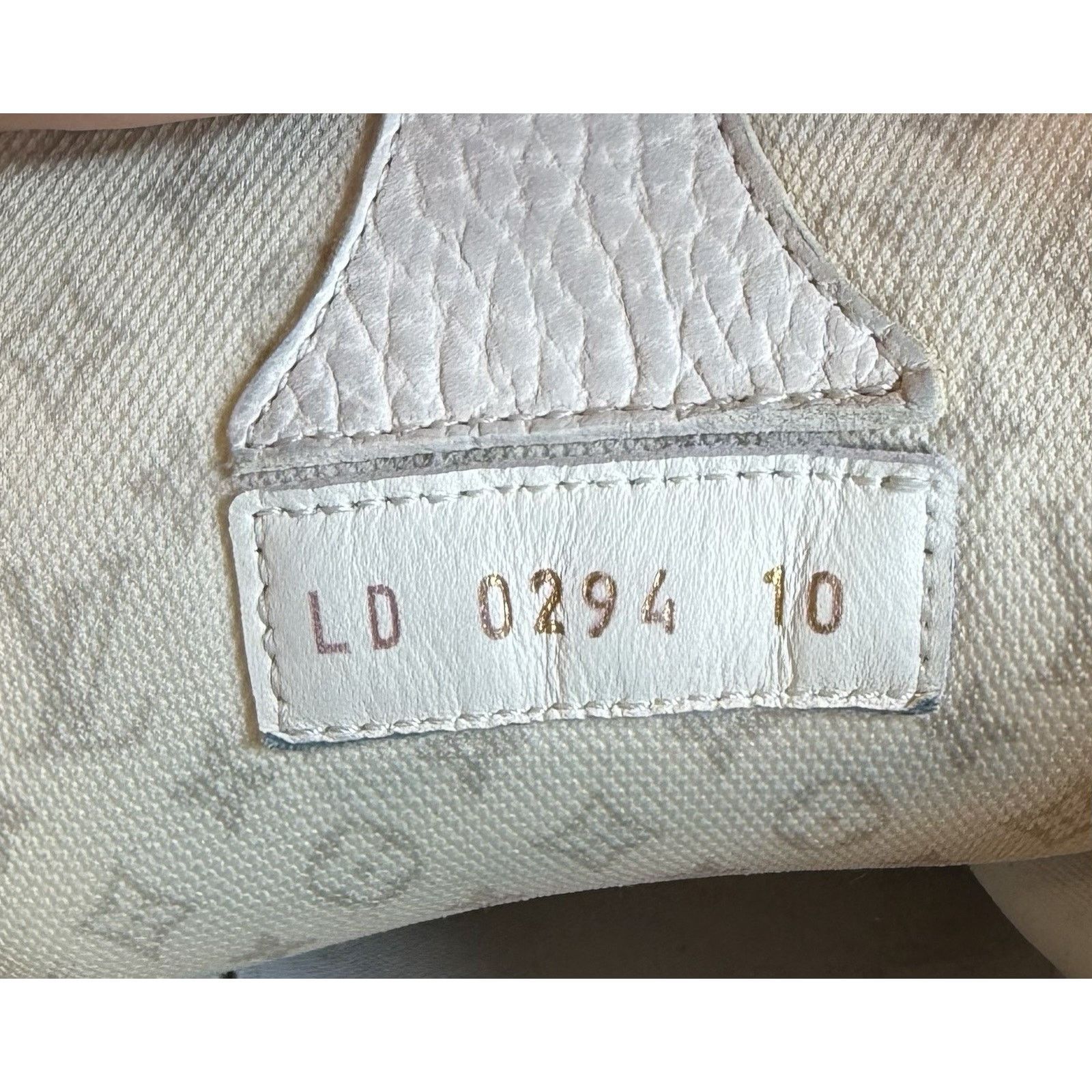 Louis Vuitton Size 10LV/11US - Louis Vuitton Skate White Trainers Size US 11 / EU 44 - 10 Thumbnail