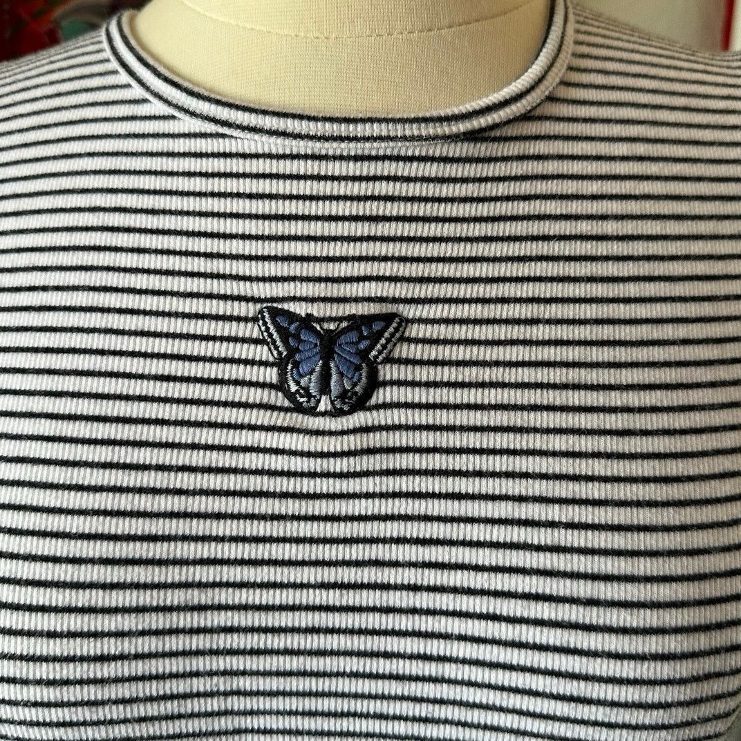 Hollister hollister black and white striped butterfly shirt Size S / US 4 / IT 40 - 2 Thumbnail