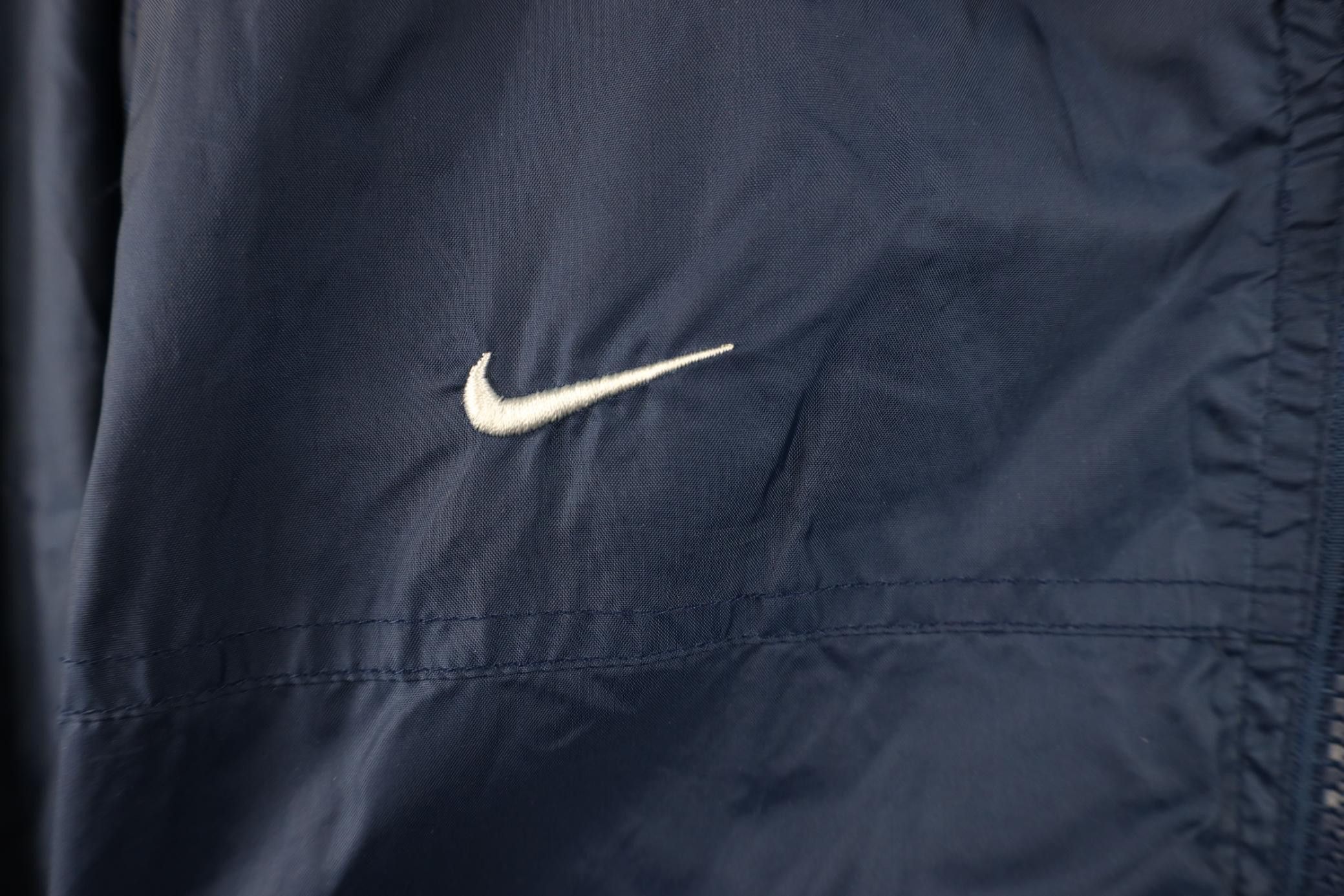Nike Vintage Nike Mini Swoosh Boston Red Sox Windbreaker Jacket Size US S / EU 44-46 / 1 - 5 Thumbnail