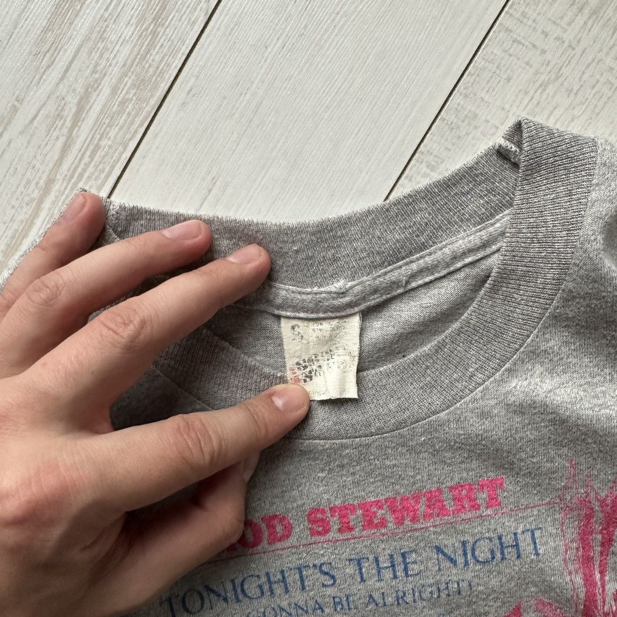 Band Tees Vintage 80s Rob Stewart Scotland World tour 83/84 tee rare Size US S / EU 44-46 / 1 - 6 Thumbnail