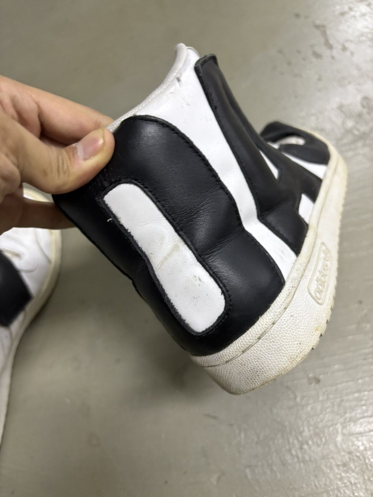 Adidas × Jeremy Scott adidas Originals Jeremy Scott LETTERS LEATHER Black White Size US 8.5 / EU 41-42 - 16 Thumbnail