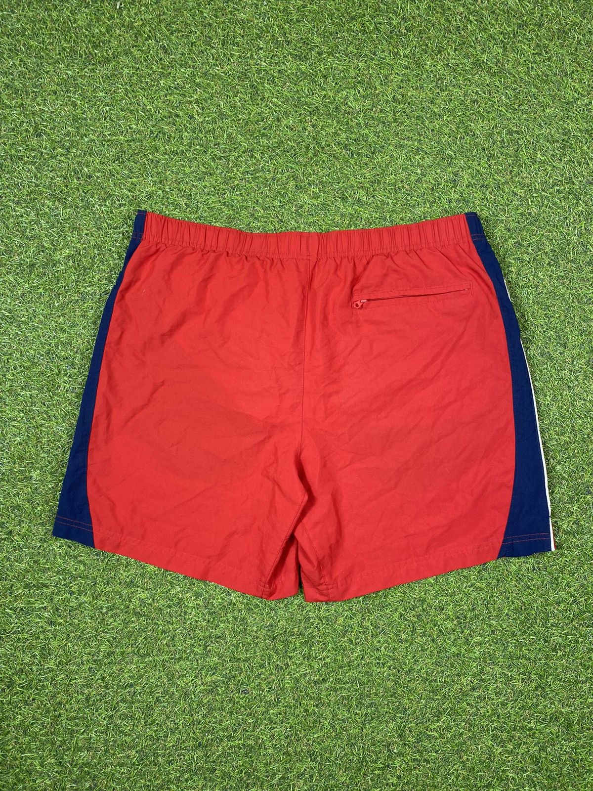 Nike Vintage Nike shorts streetwear swoosh casual y2k size M Size US 32 / EU 48 - 2 Thumbnail