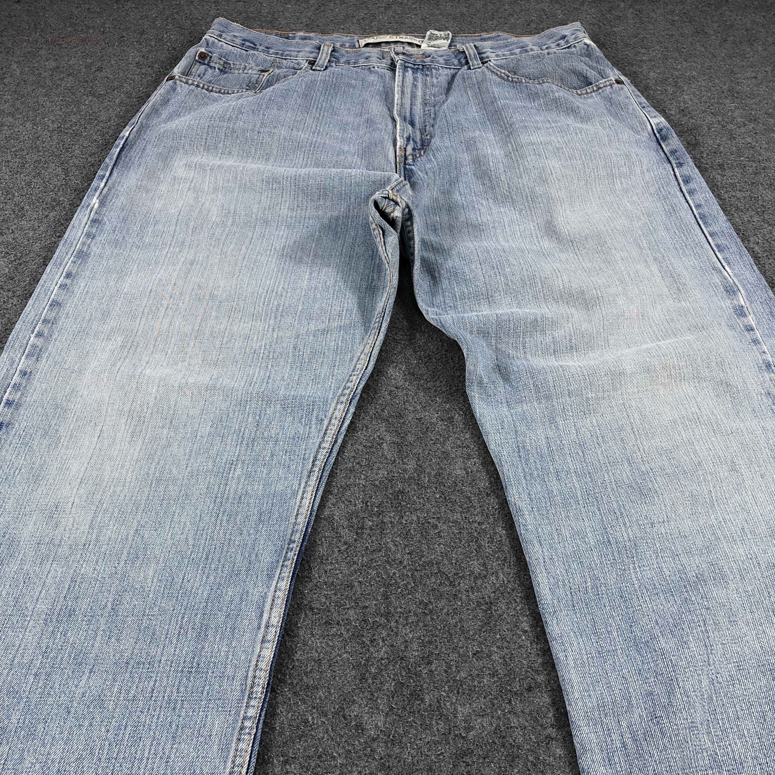 Levi's × Vintage Vintage Light Wash Levis 569 Denim Jeans-JM715 Size US 37 - 3 Thumbnail