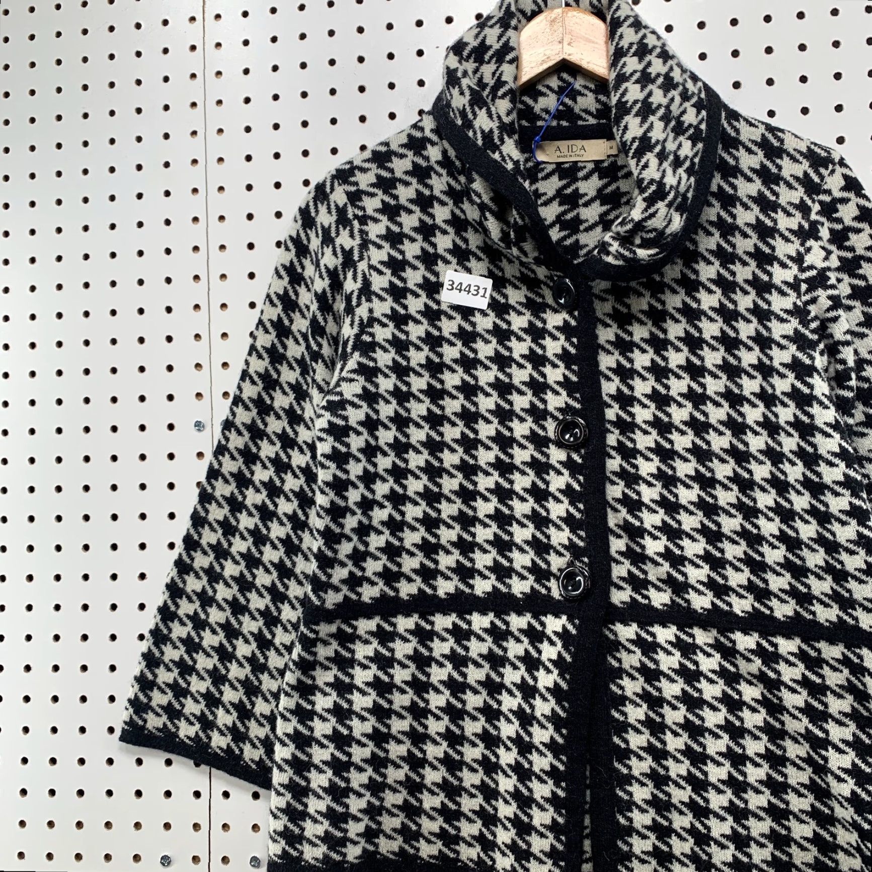 Vintage VINTAGE A IDA Italy Houndstooth Wool Blend Jacket Womens M White Black Adult Jacket Medium White Black Womens Size M / US 6-8 / IT 42-44 - 4 Thumbnail