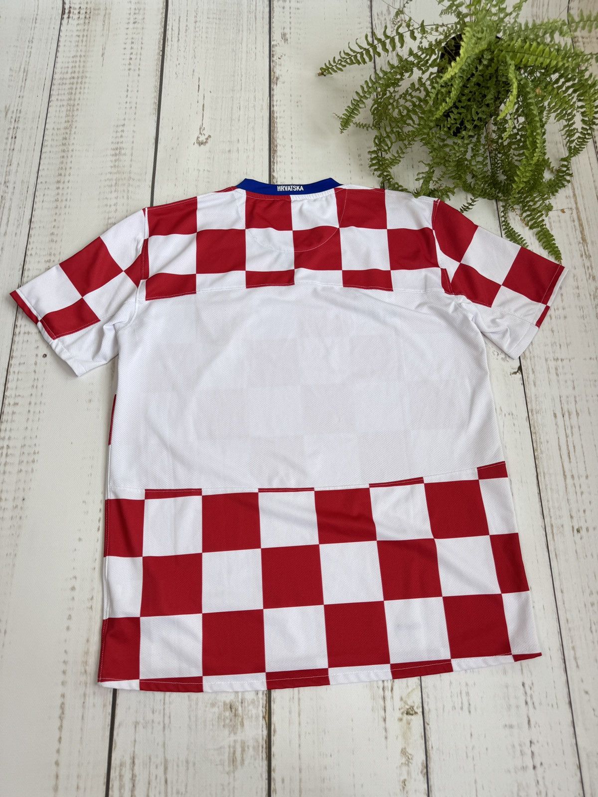 Nike Nike Croatia National Team 2008/2009 Home Soccer Kit Vintage Size US L / EU 52-54 / 3 - 7 Thumbnail