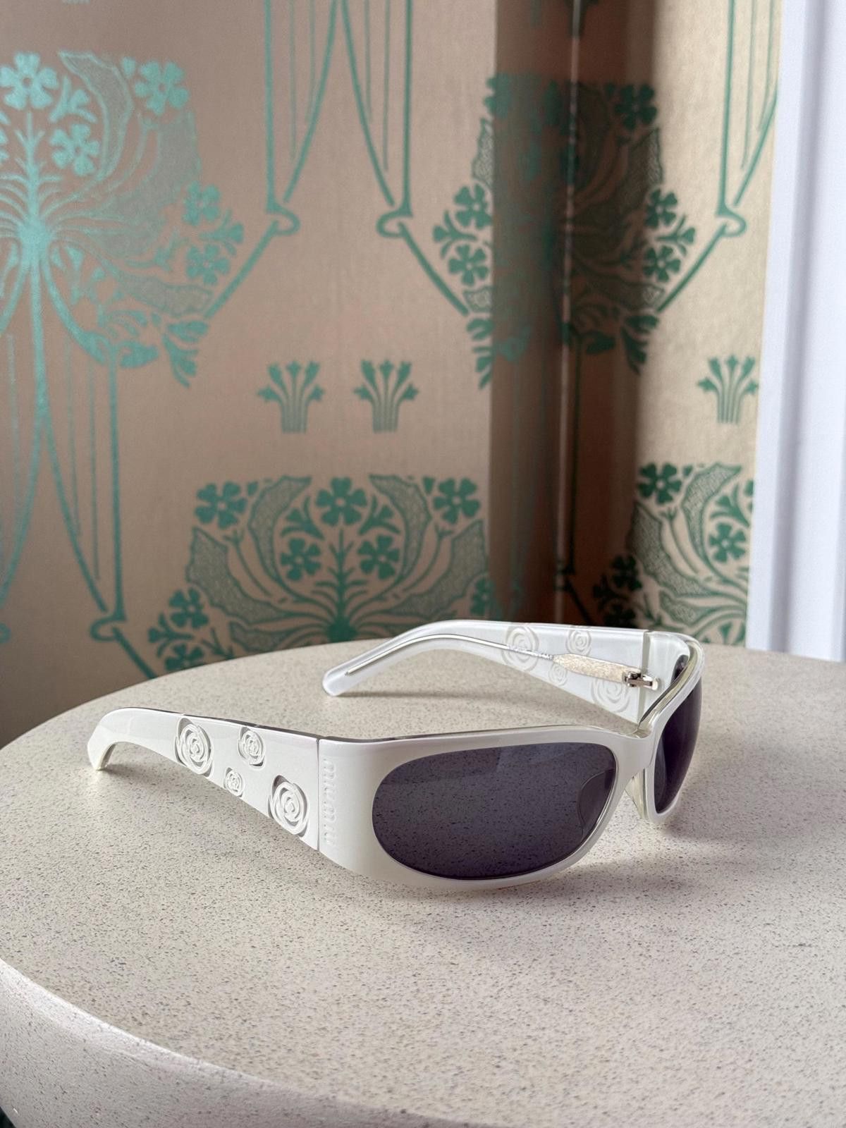 Miu Miu Vintage Miu Miu Logo Rose Wraparound White Women Sunglasses Size ONE SIZE - 11 Thumbnail
