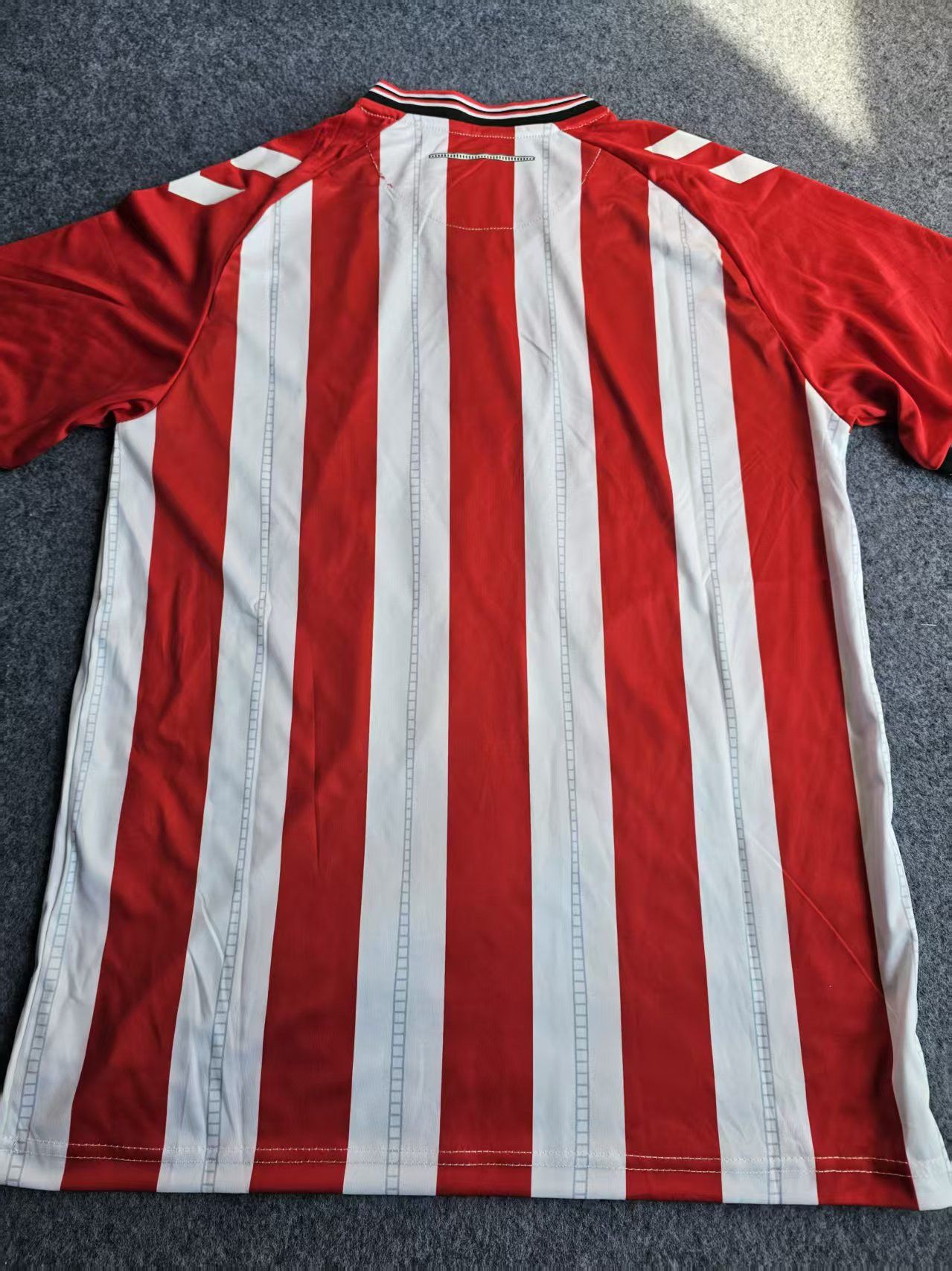 Other 2025 26 Sunderland Jersey Home S Size US S / EU 44-46 / 1 - 3 Thumbnail