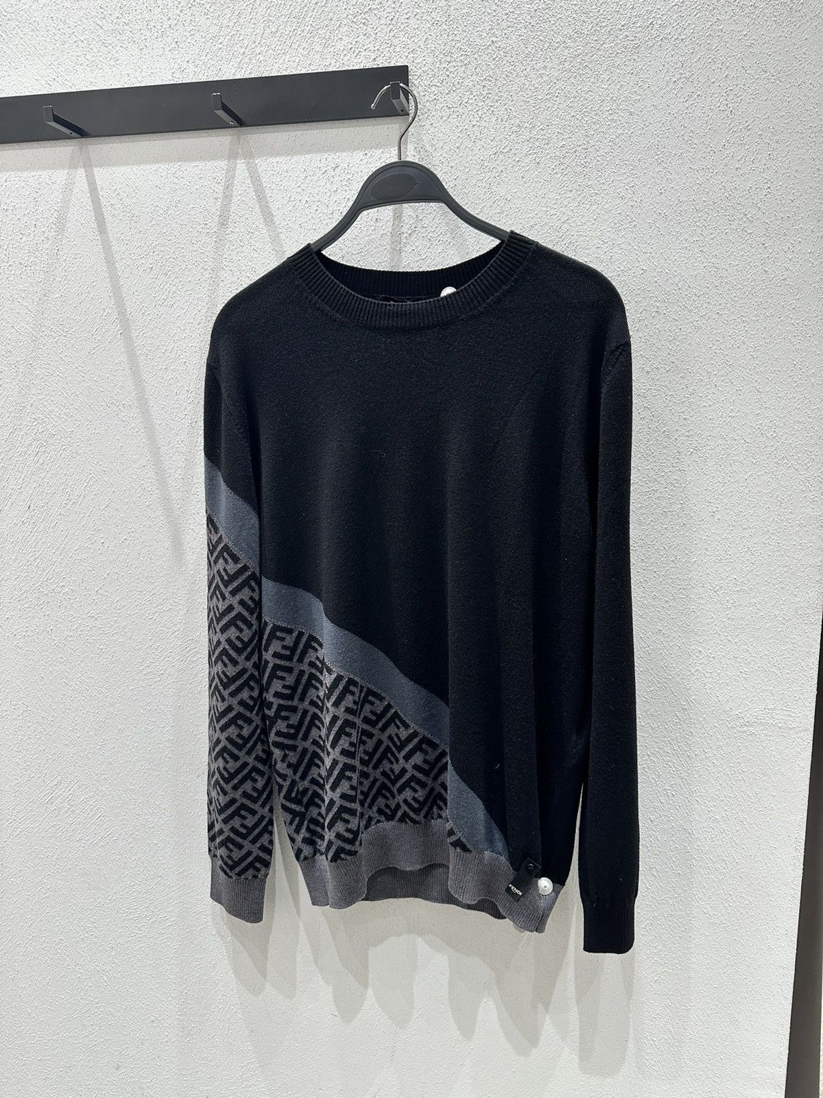 Fendi Fendi Sweater (Black/Grey) Size US L / EU 52-54 / 3 - 1 Thumbnail