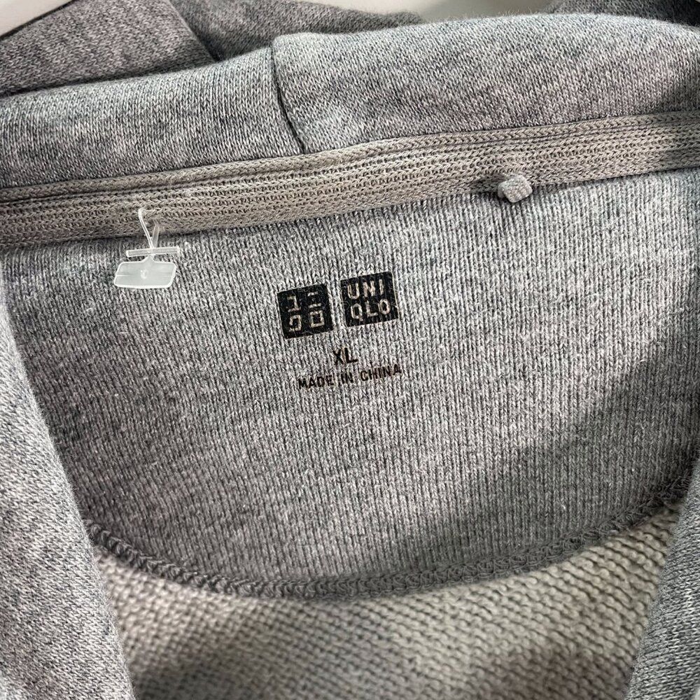 Uniqlo Grey Uniqlo hoodie Size US XL / EU 56 / 4 - 2 Thumbnail