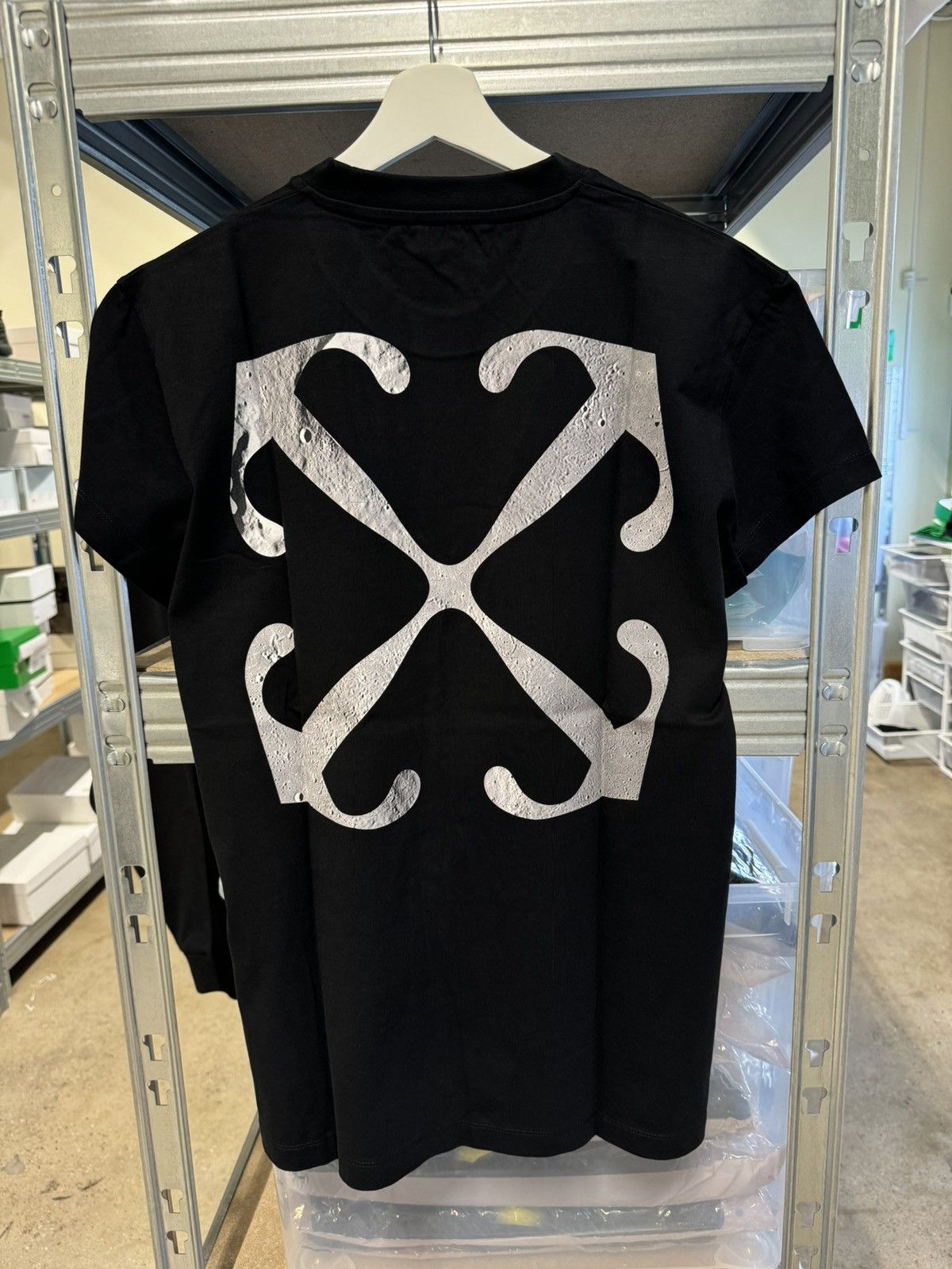 Off-White Lunar Arrow T-Shirt NEW 550$