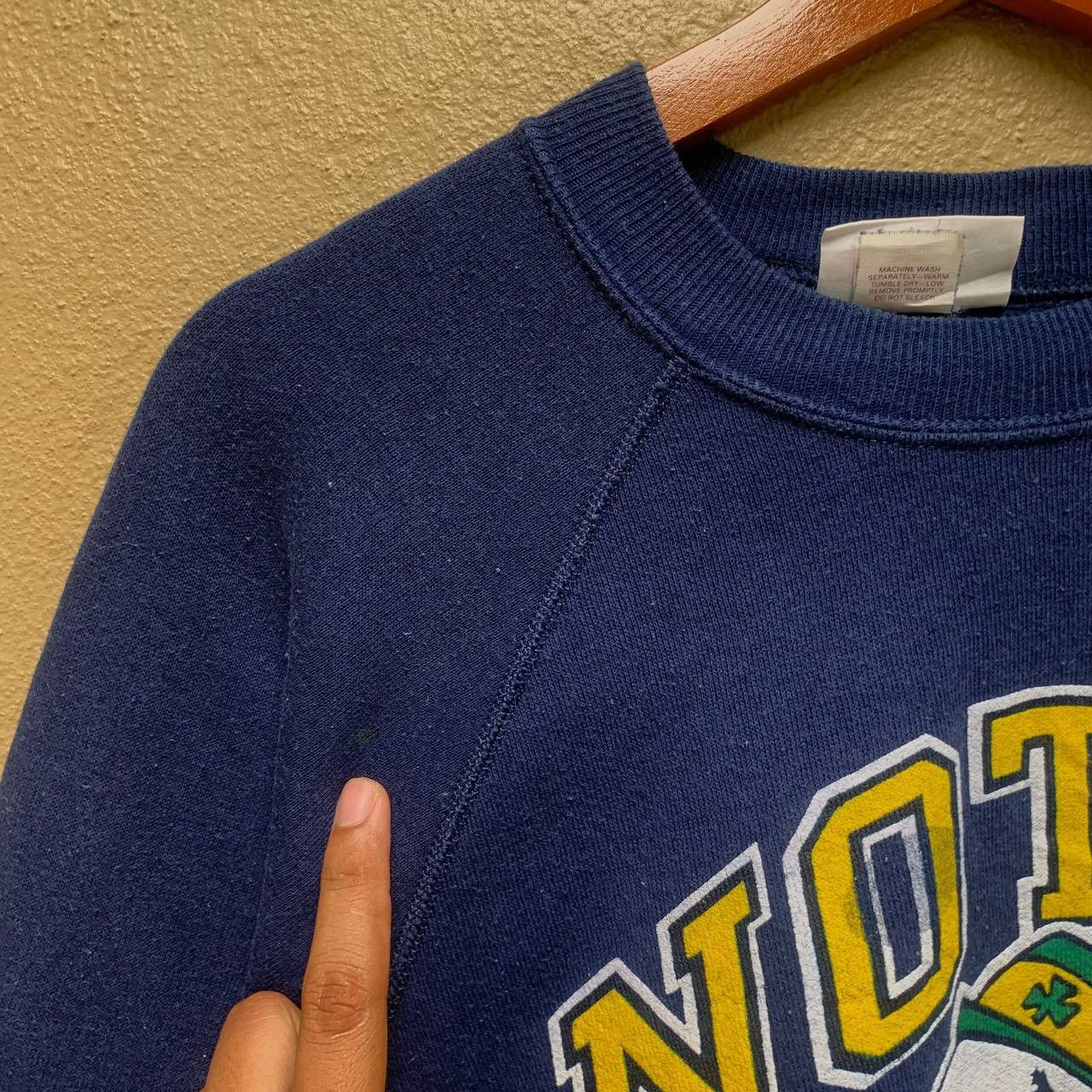 Vintage Vintage MADE IN USA NOTRE DAME Leprechaun Sweatshirt Size US L / EU 52-54 / 3 - 11 Thumbnail