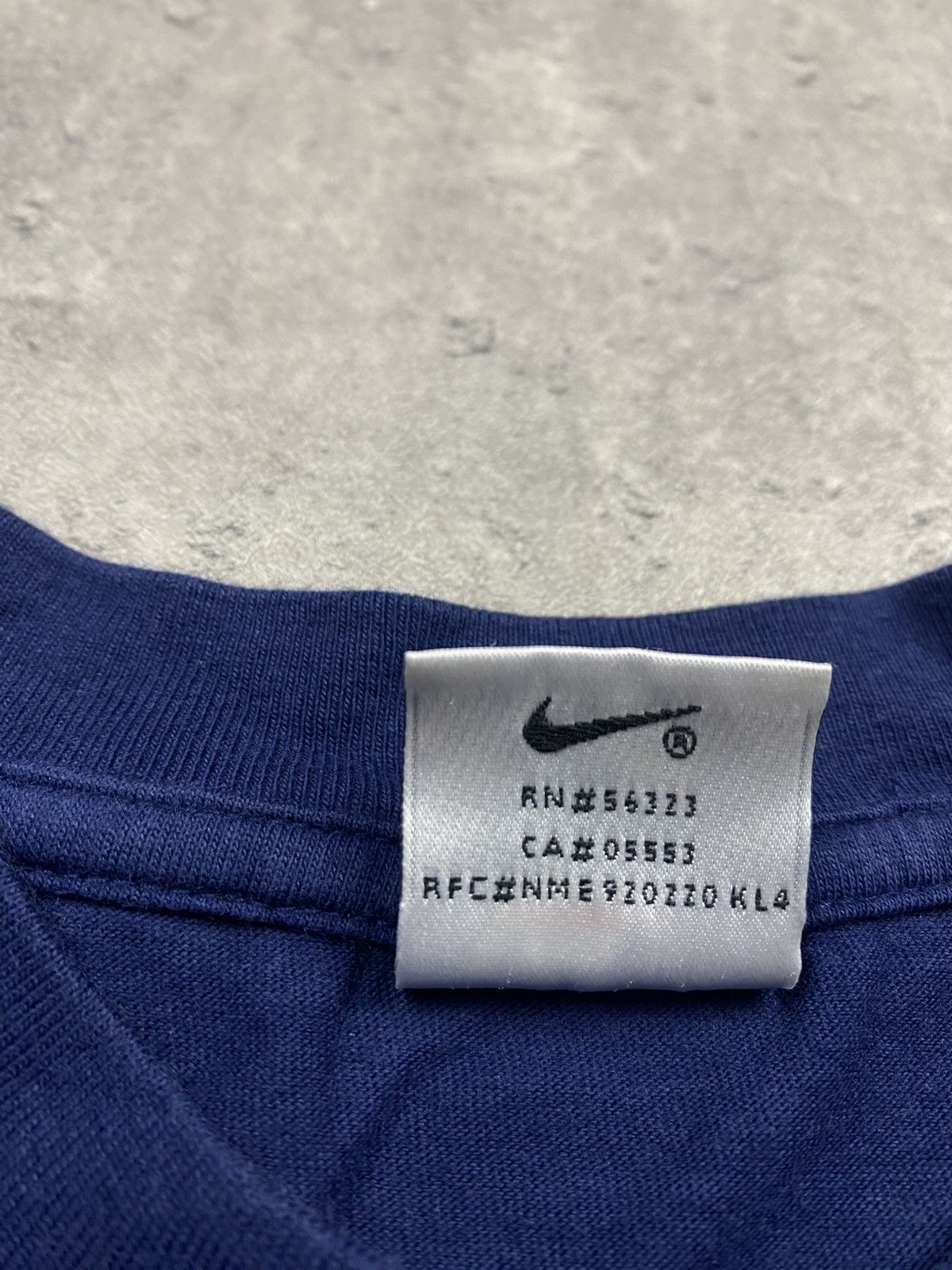 Nike Nike big central swoosh vintage 90’s rare item skate y2k Size US L / EU 52-54 / 3 - 8 Thumbnail