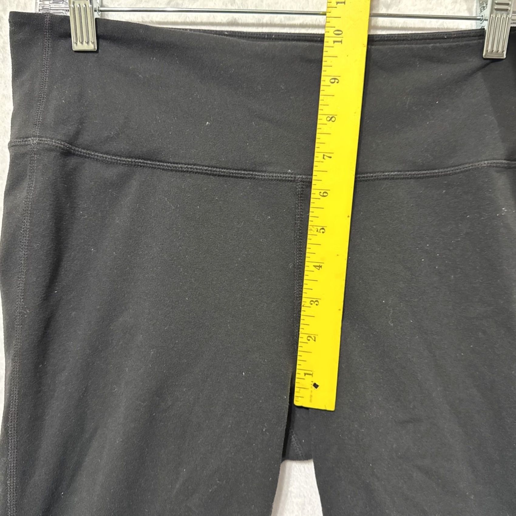 Athleta Athleta Women's Black Crop Legging Yoga Gym Size Large Size 36" / US 14 / IT 50 - 3 Thumbnail