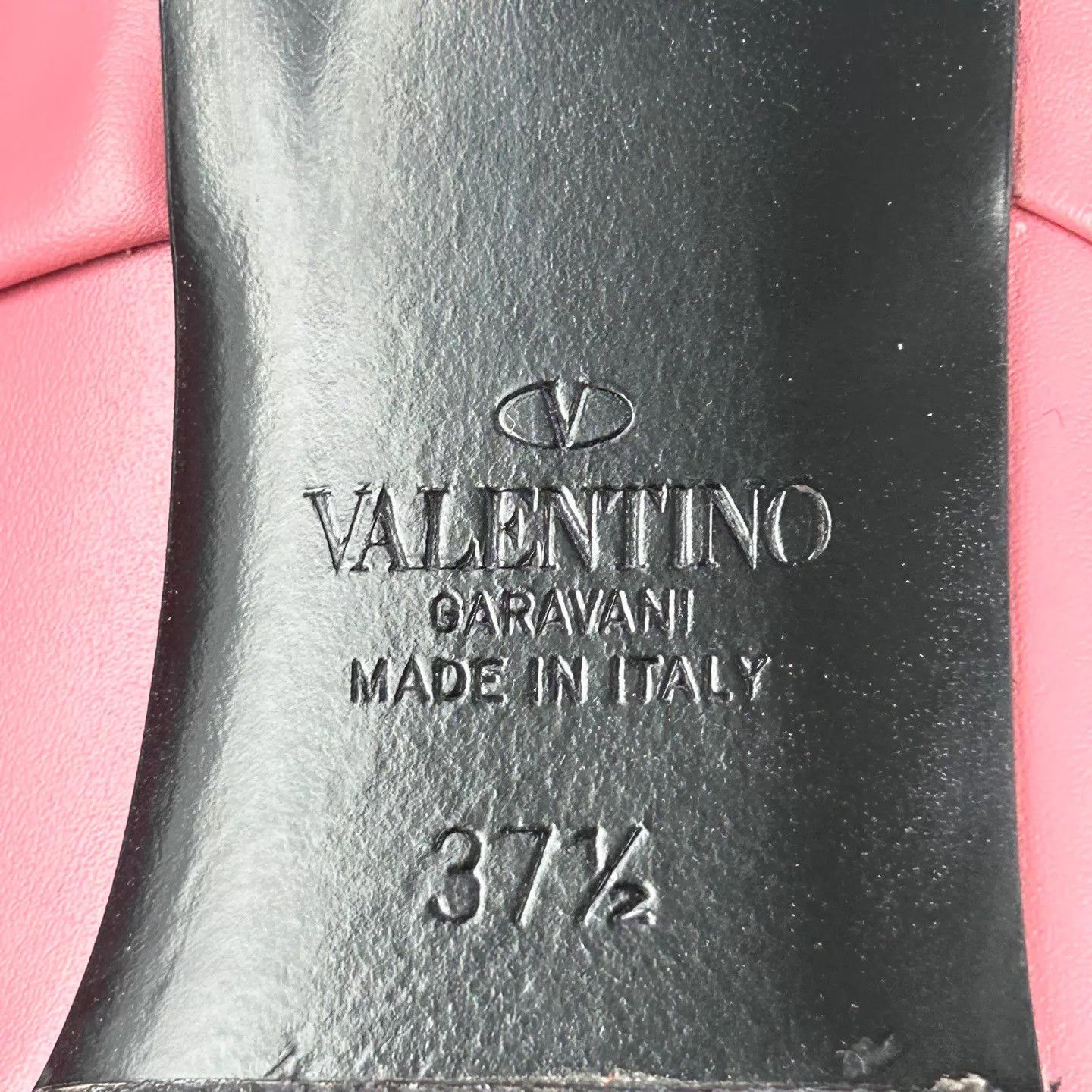Valentino Valentino pink heels gold large studs size 37.5 Size US 7 / IT 37 - 7 Thumbnail