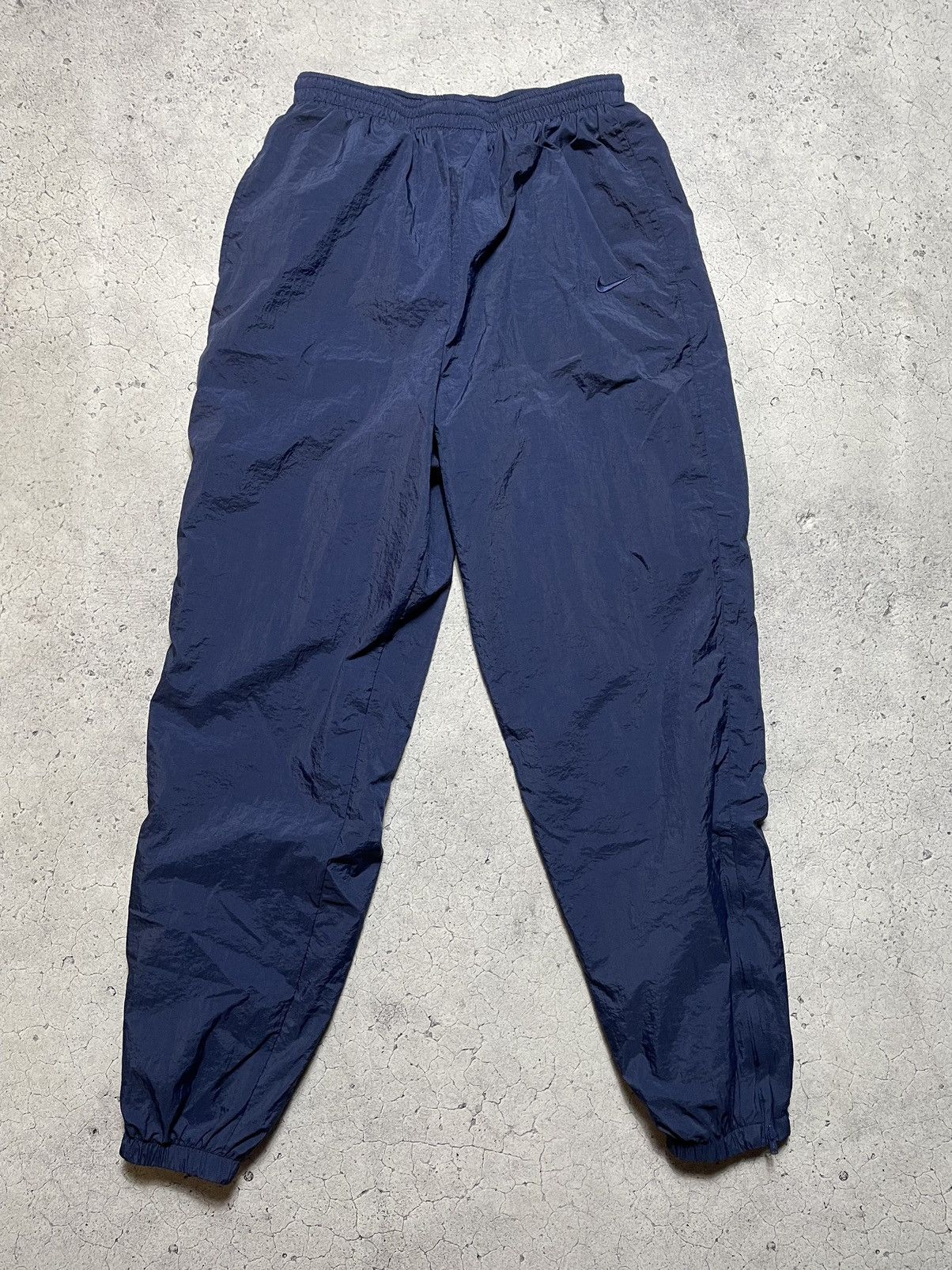 Nike Vintage 90s Nike Track Pants Nylon Drill Y2K Swoosh Size US 32 / EU 48 - 2 Thumbnail