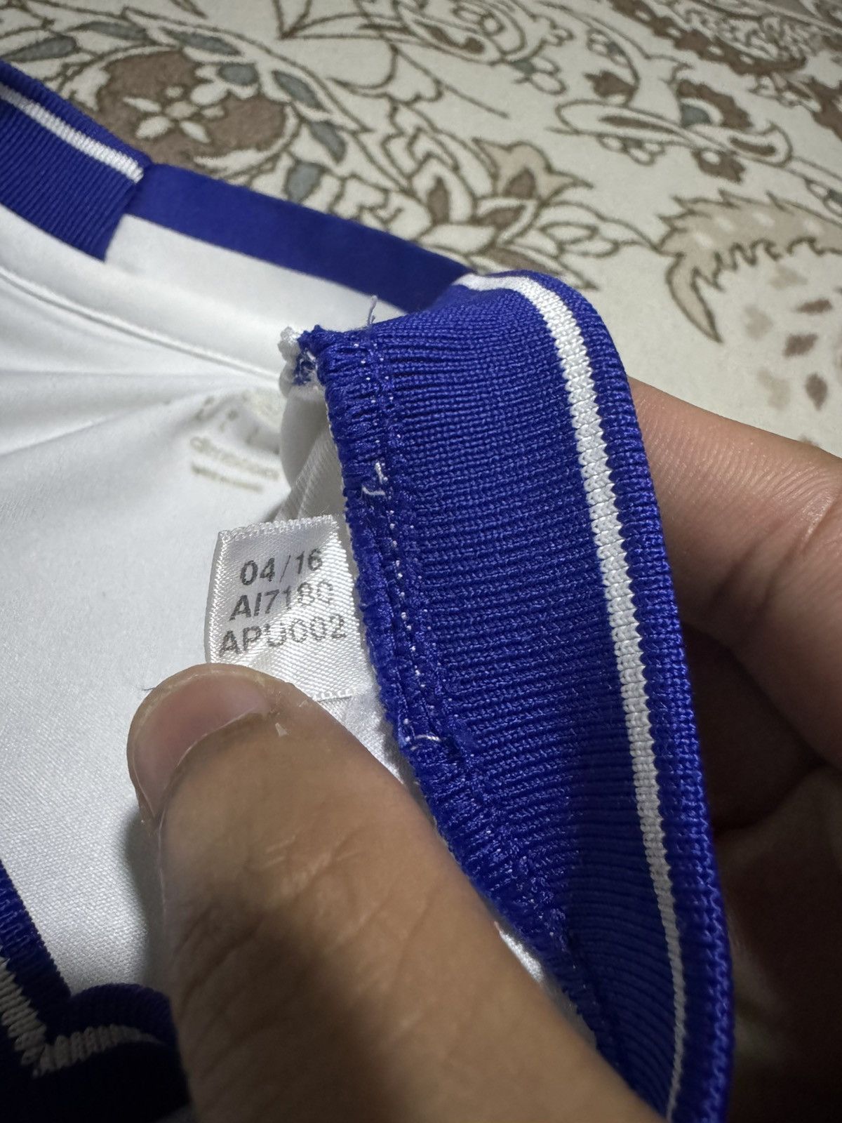 Chelsea Soccer 16/17 Chelsea Away Third Kit Yokohama Jersey Size US L / EU 52-54 / 3 - 6 Thumbnail